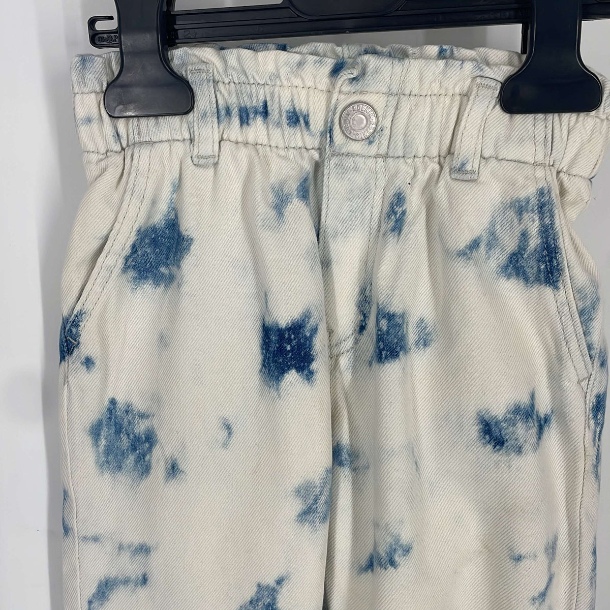 1-Jeans H&M 18-24 Mois