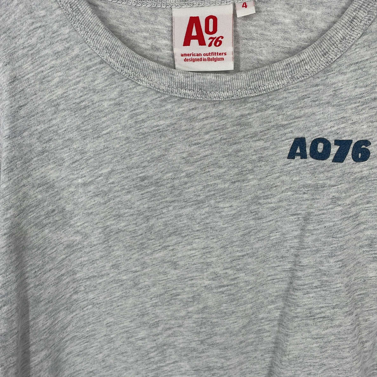 1-T-shirt manches courtes American Outfitters 4 ans