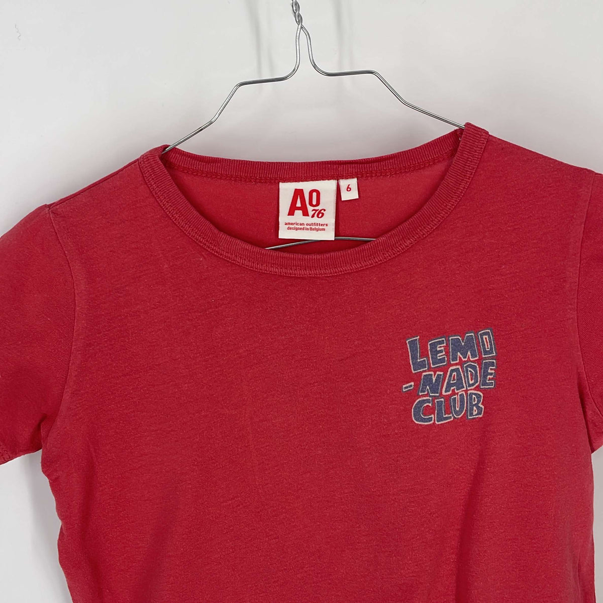 1-T-shirt manches courtes American Outfitters 6 ans