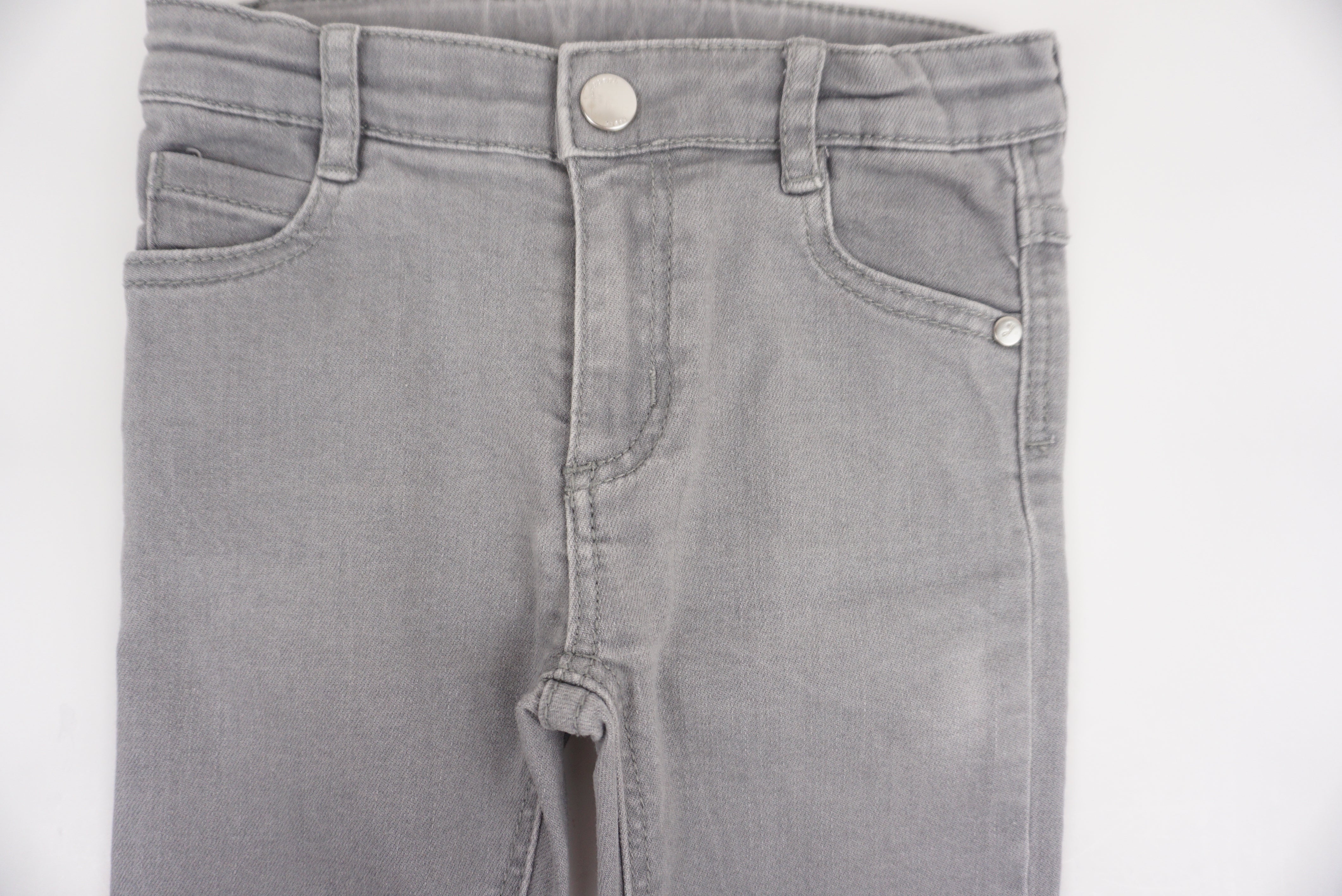 Jean Gris - 18 mois