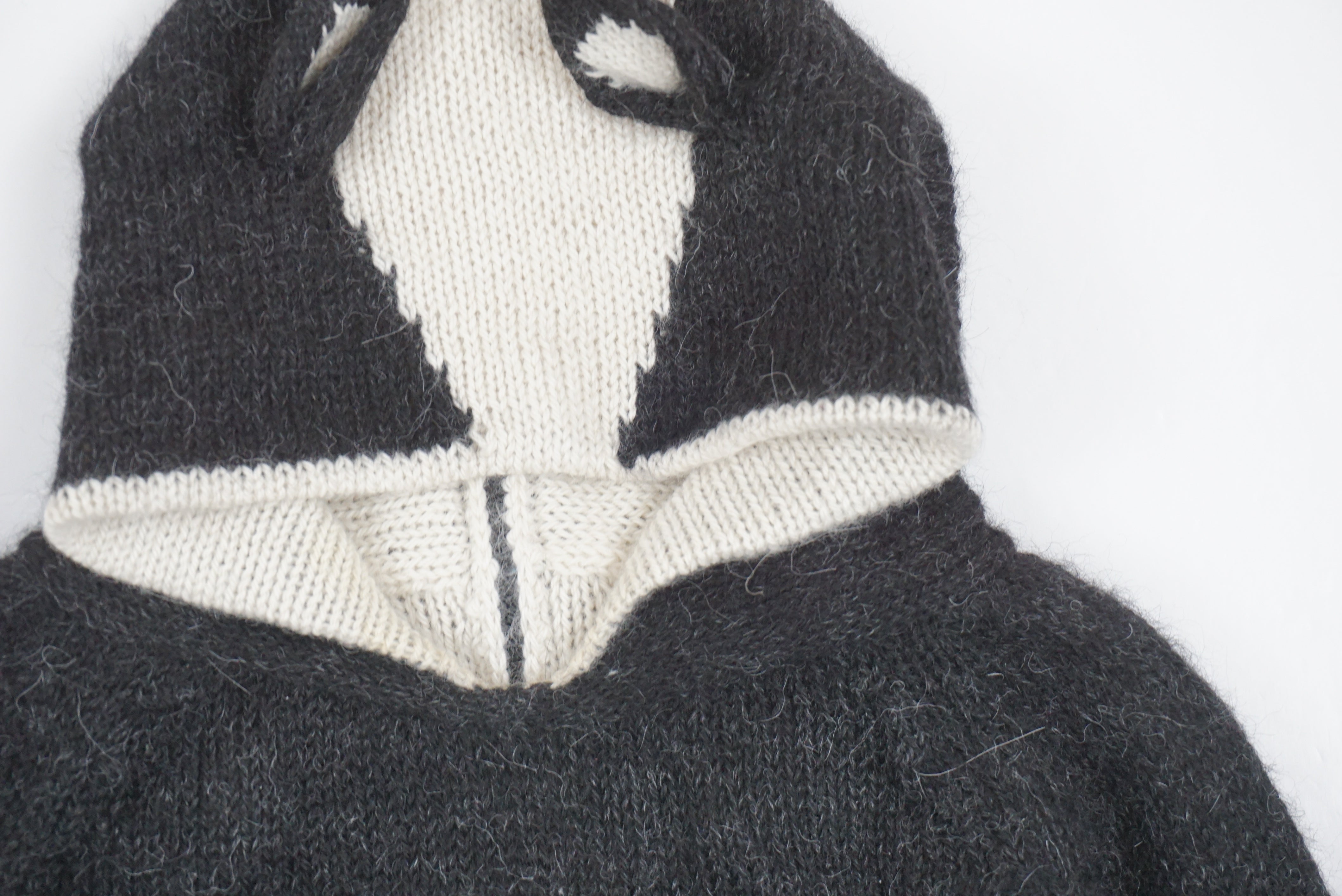 Burnou Noir - 6 mois