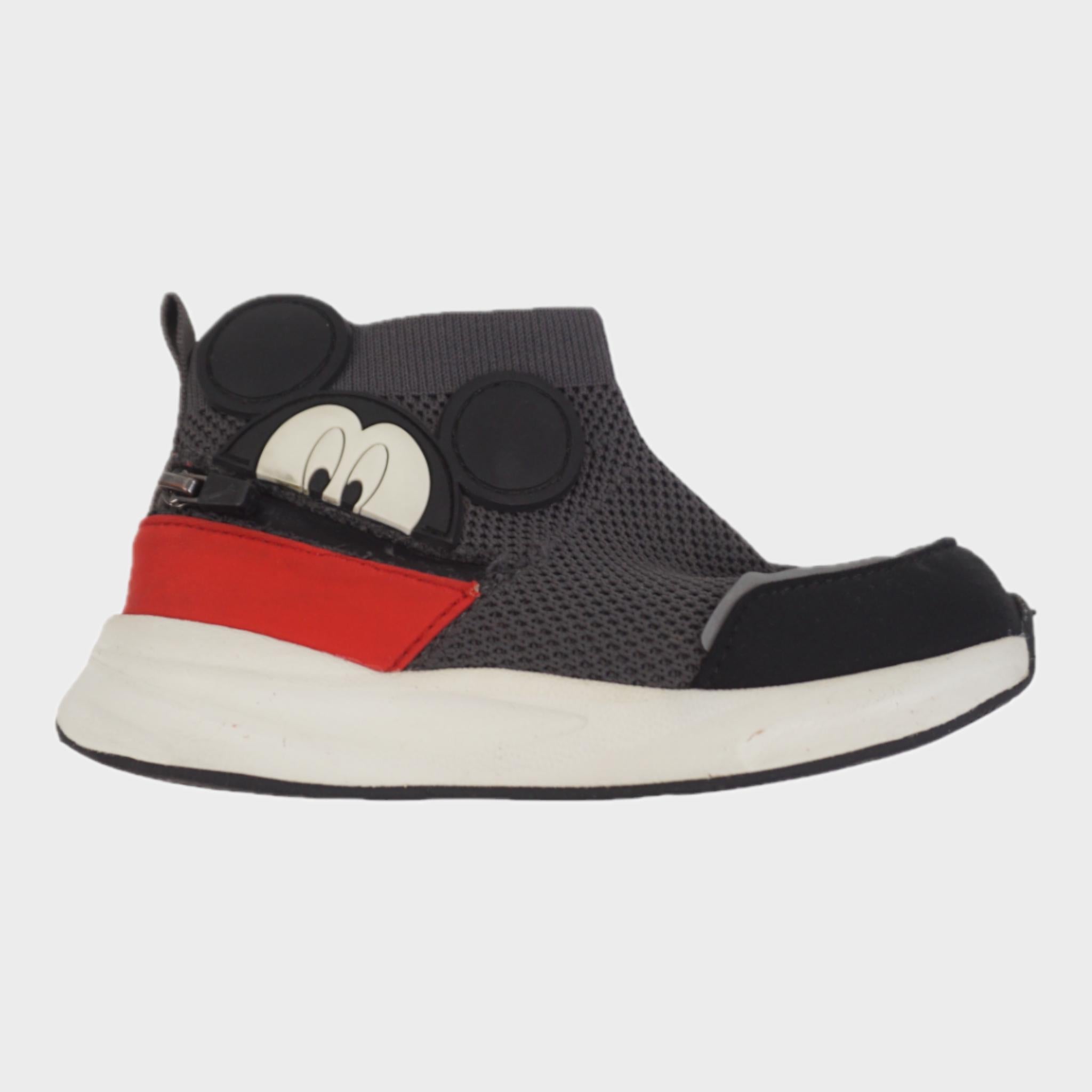 Baskets Gris - 25