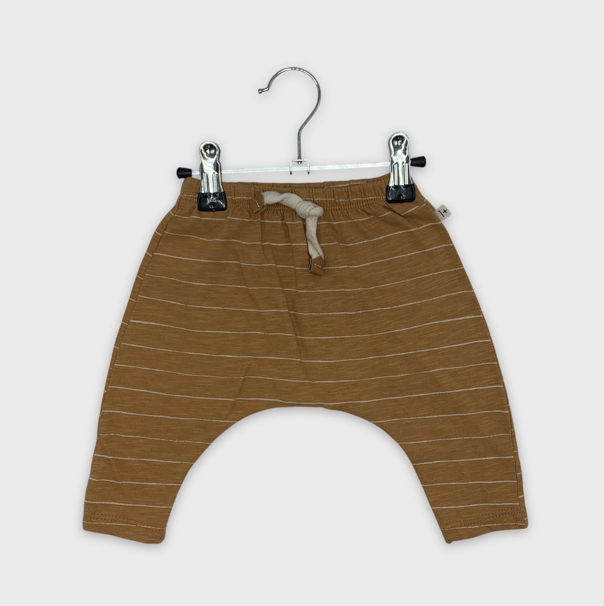 0-1 + in the family Pantalon rayé bébé 👶