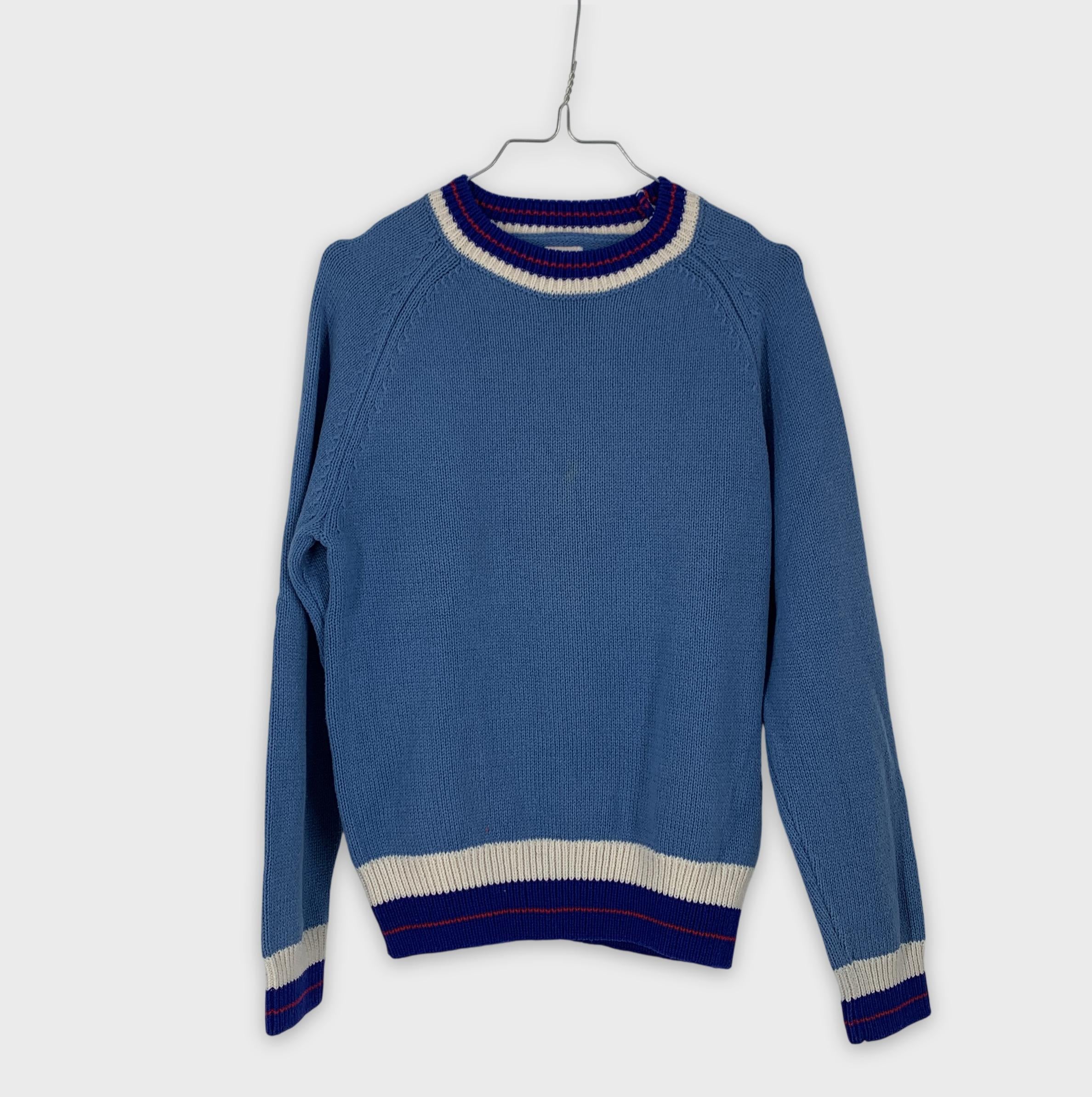 0-AO76 - Pull - 10 ans