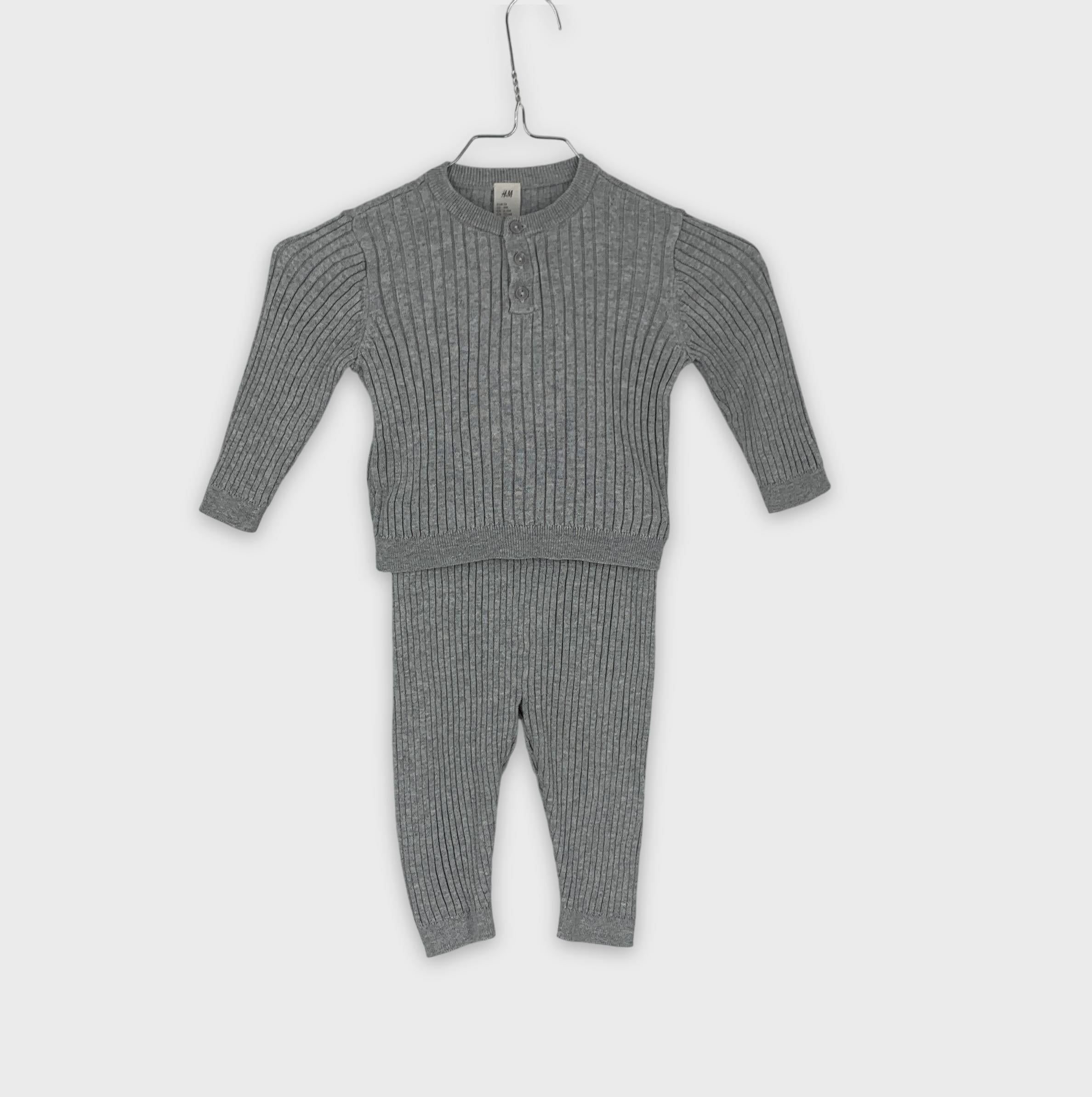 0-H&M - Ensemble - 6-9M