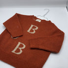 1-Pull BOBO CHOSES, 4-5 ans, orange et lettres