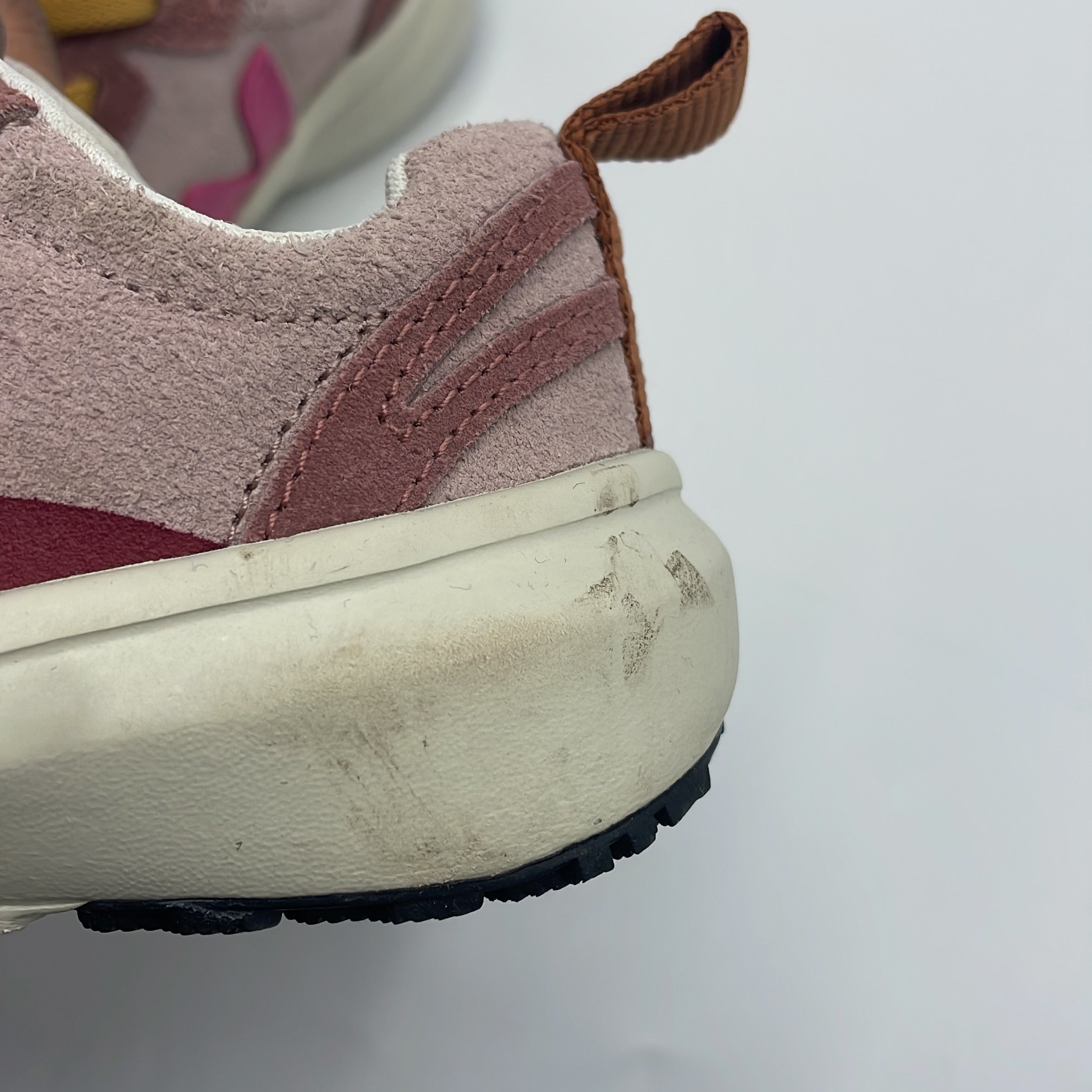 2-Veja - Baskets Enfant - T. 28
