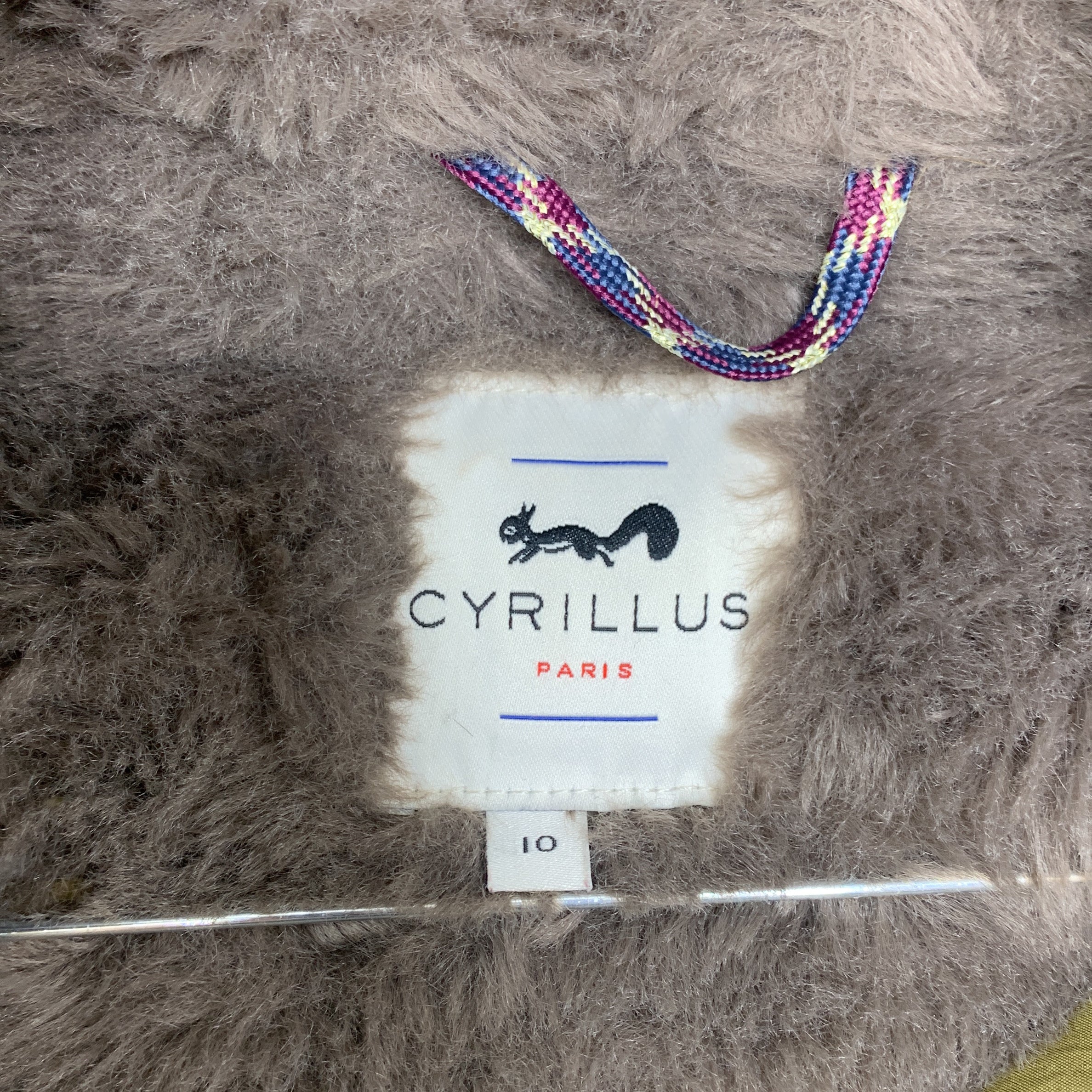 5-Cyrillus 🐿️ Manteau d'hiver avec capuche en fausse fourrure