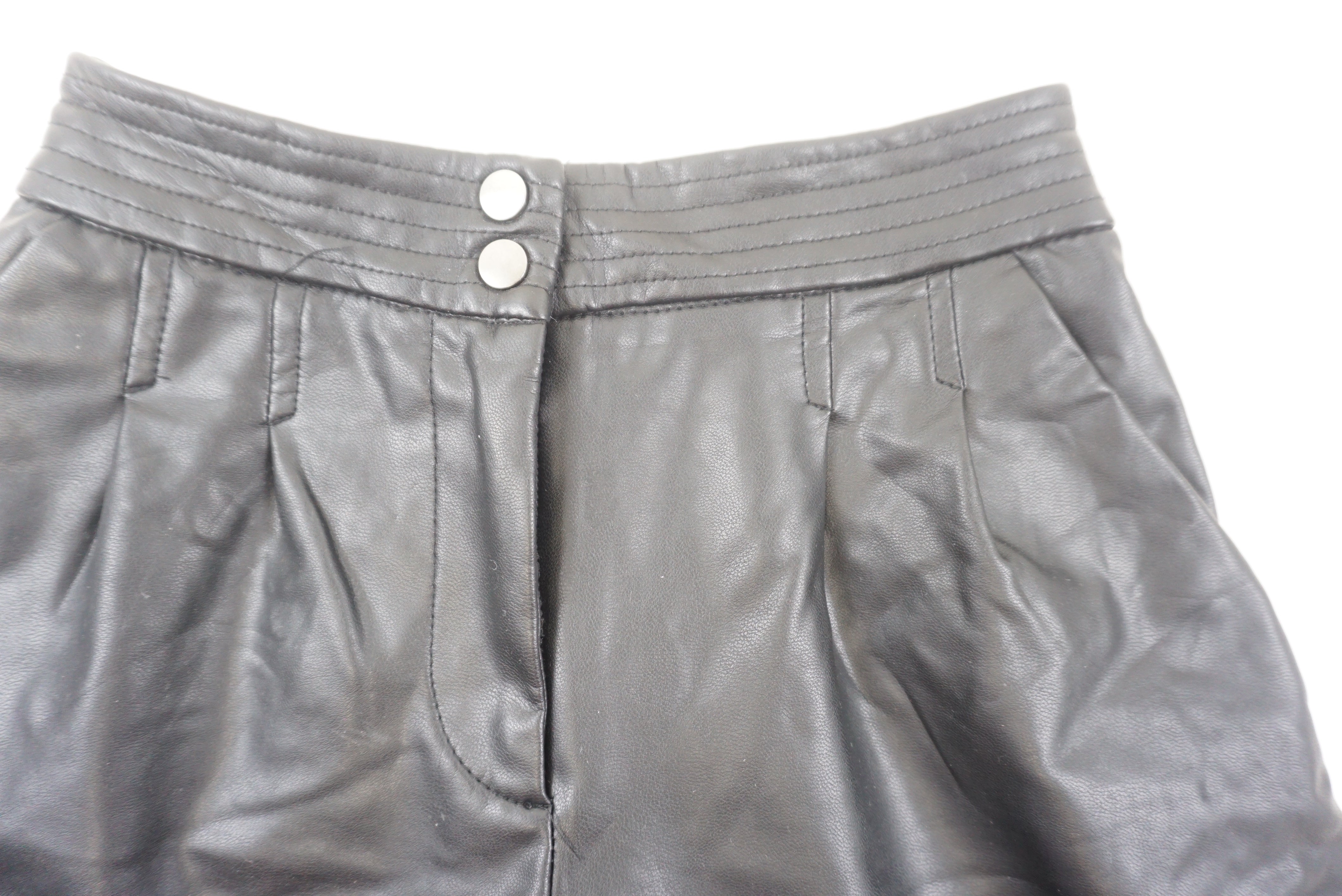 Short Noir - 9 ans