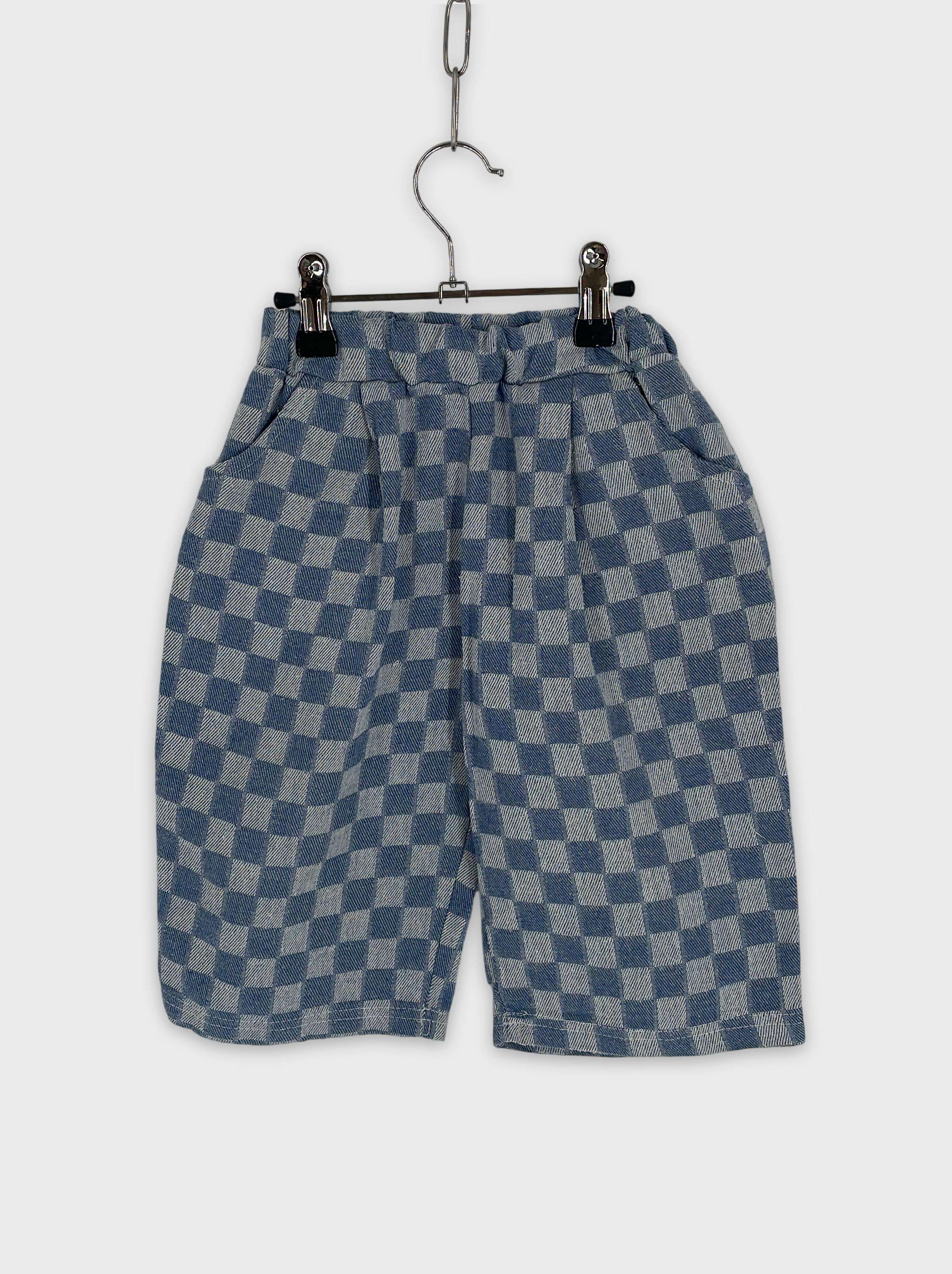 0-Short Marque Inconnue 4 ans