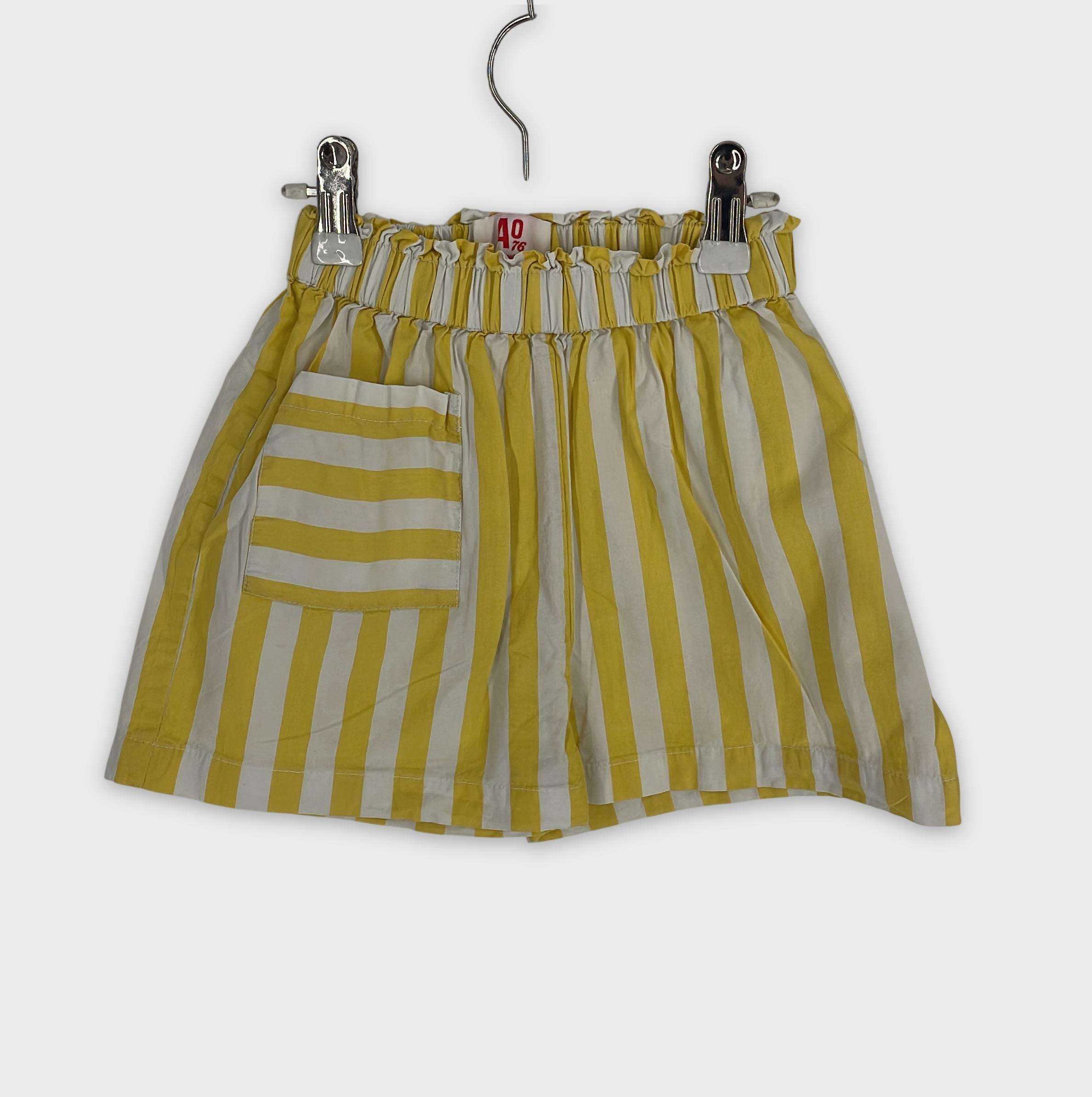 0-Short American Outfitters 6 ans
