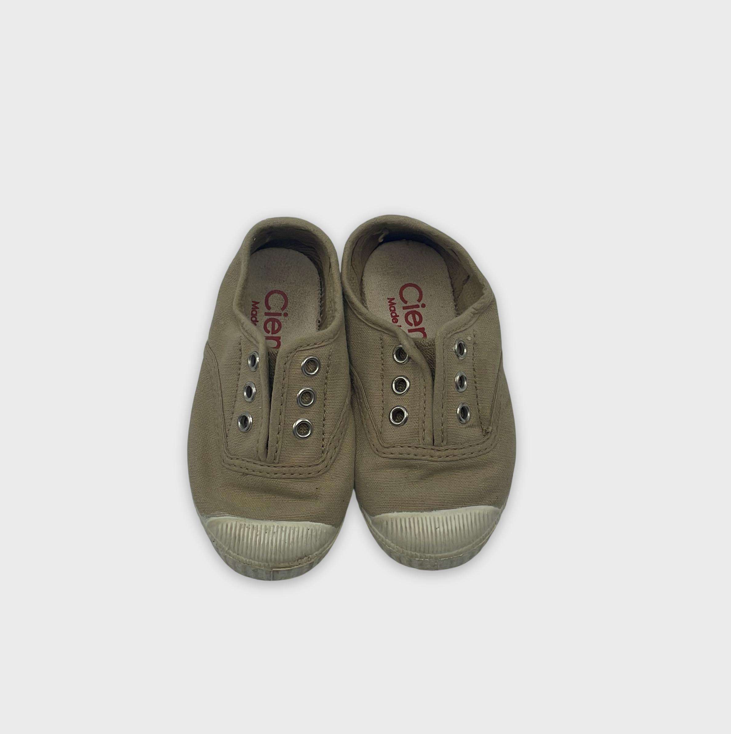 0-Chaussures Cienta Taille 23