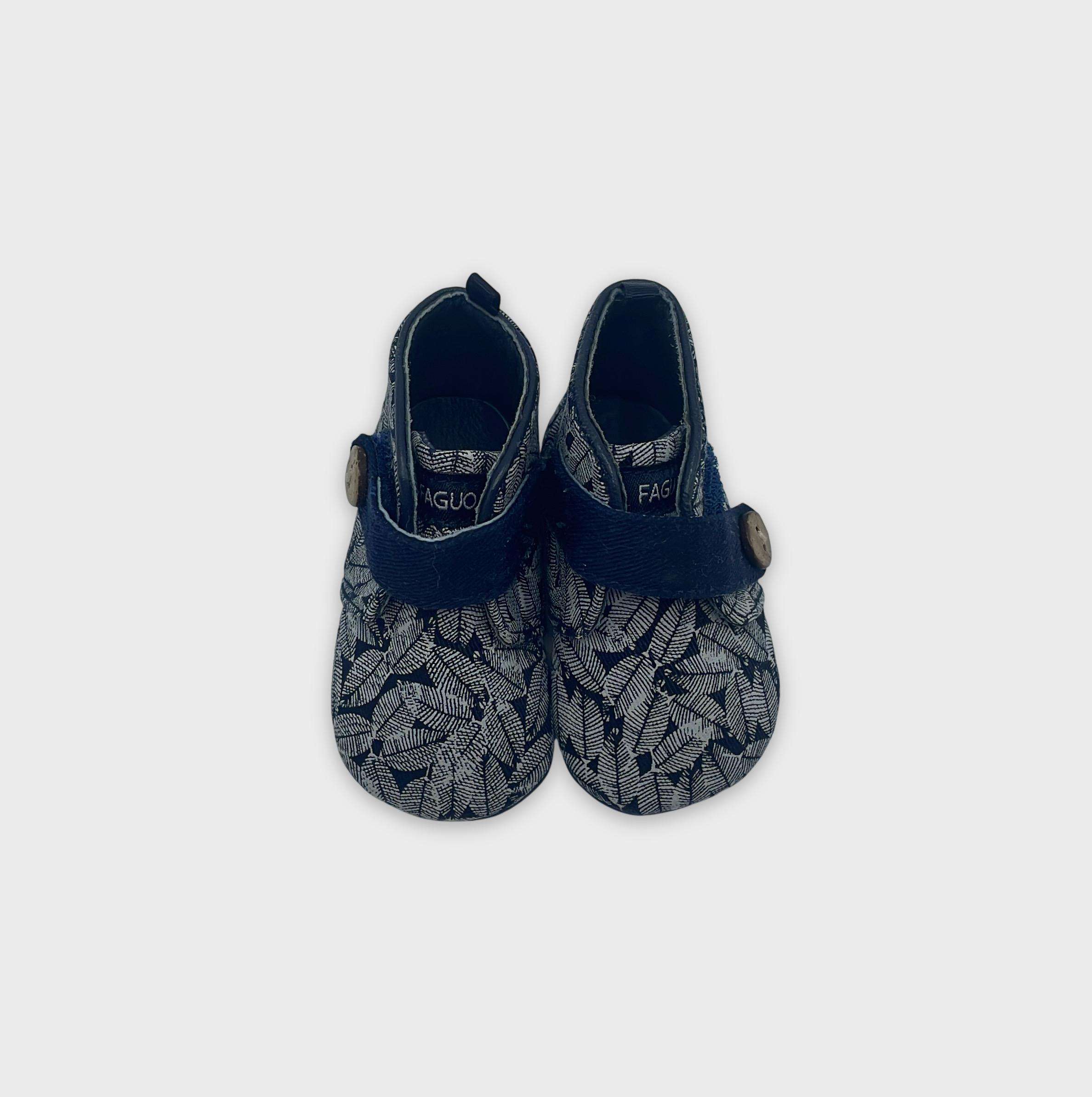 0-Chaussures Marque Inconnue Taille 18