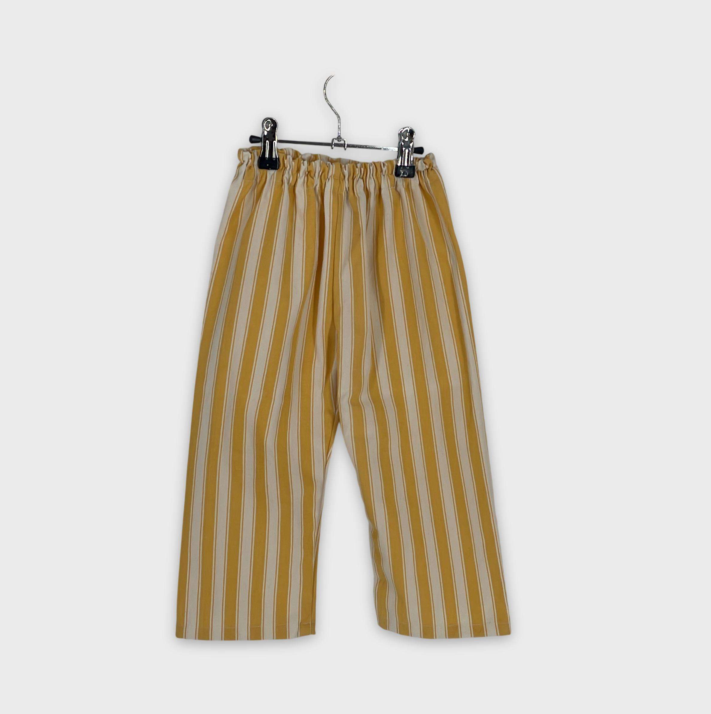 0-Pantalon Marque Inconnue 4 ans