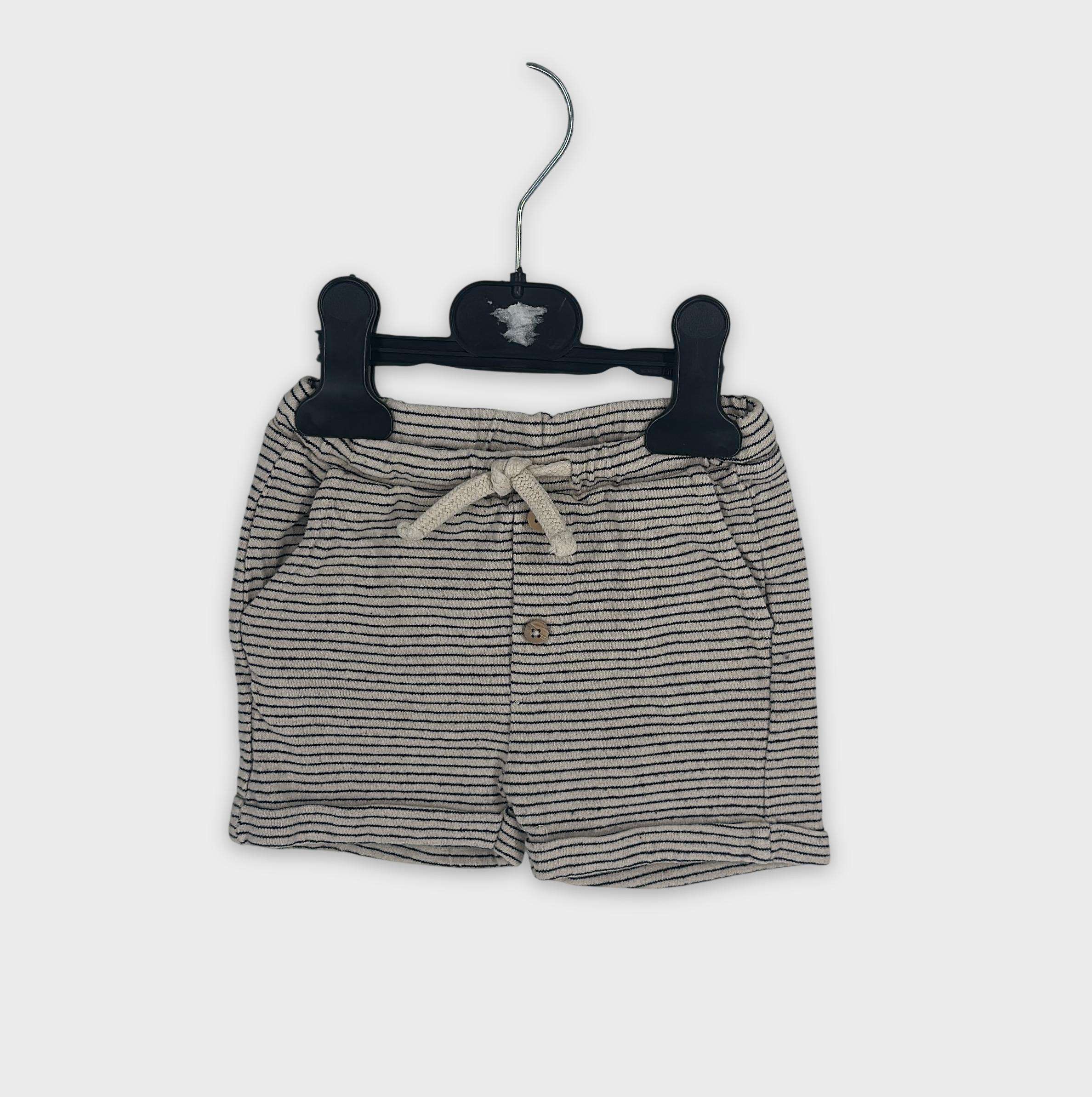 0-Short Zara Baby 6-9 Mois