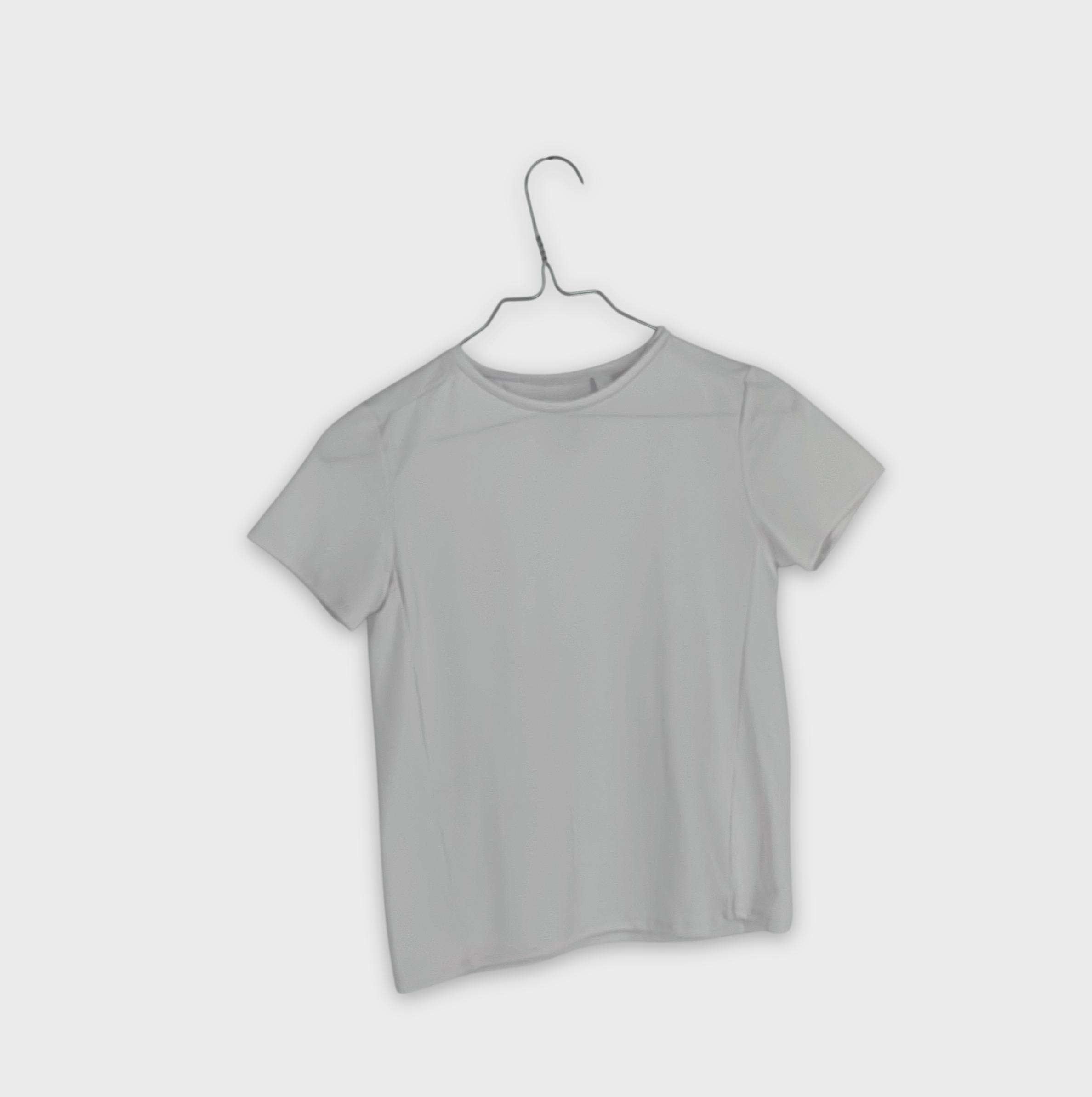 0-T-shirt manches courtes Décathlon 8-9 Ans