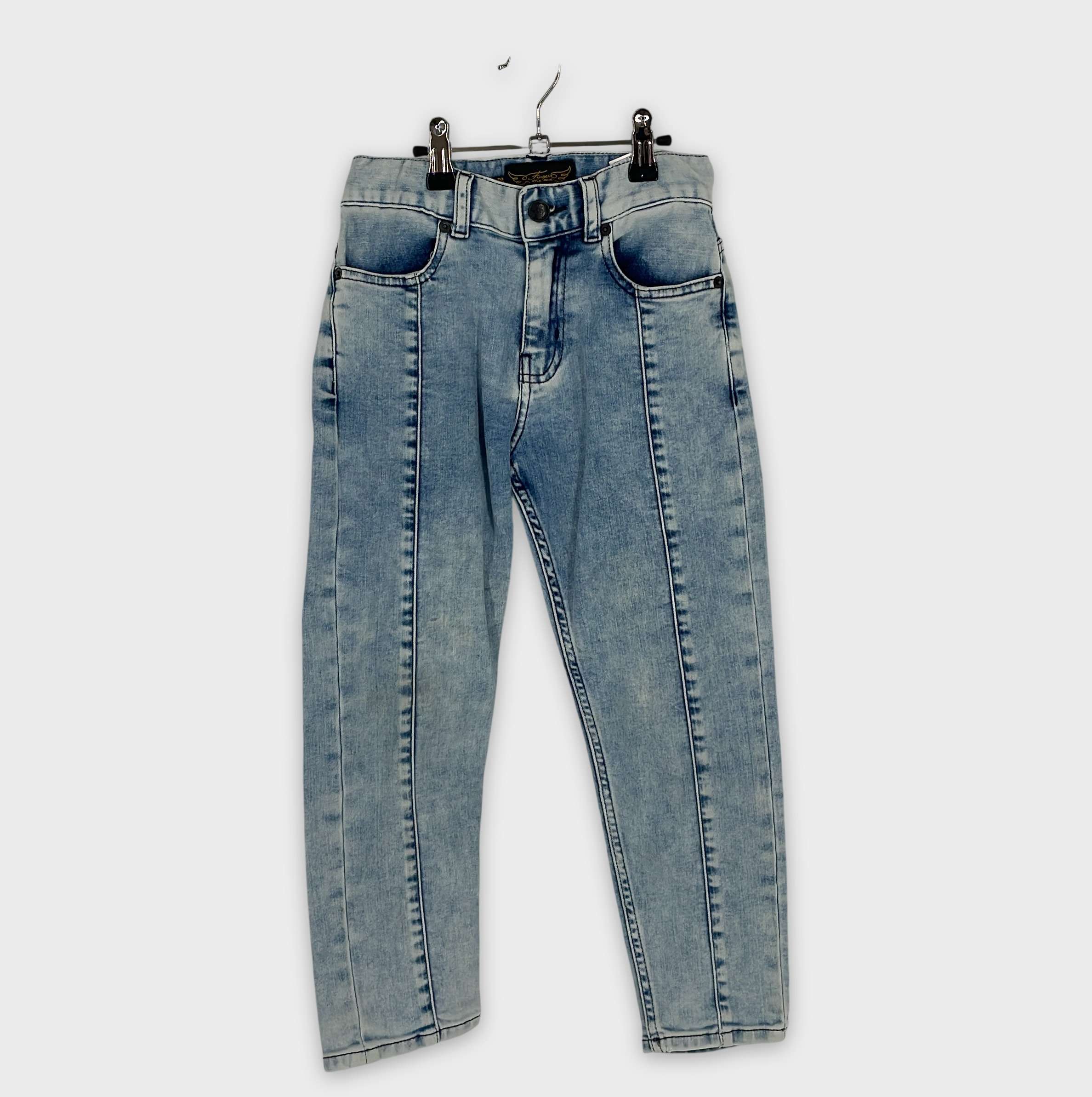0-Jeans Finger In The Nose