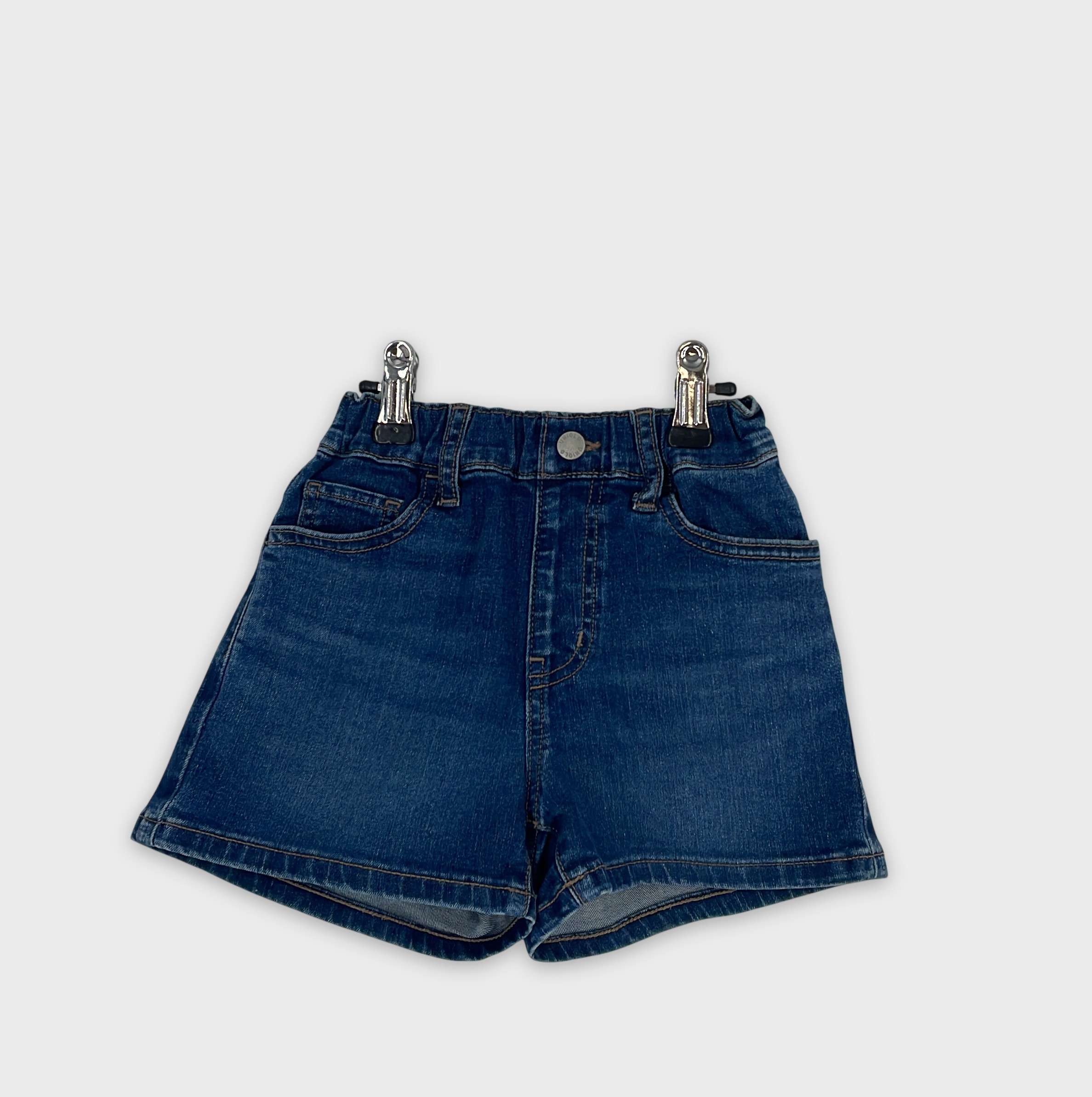 0-Short Uniqlo 3-4 Ans