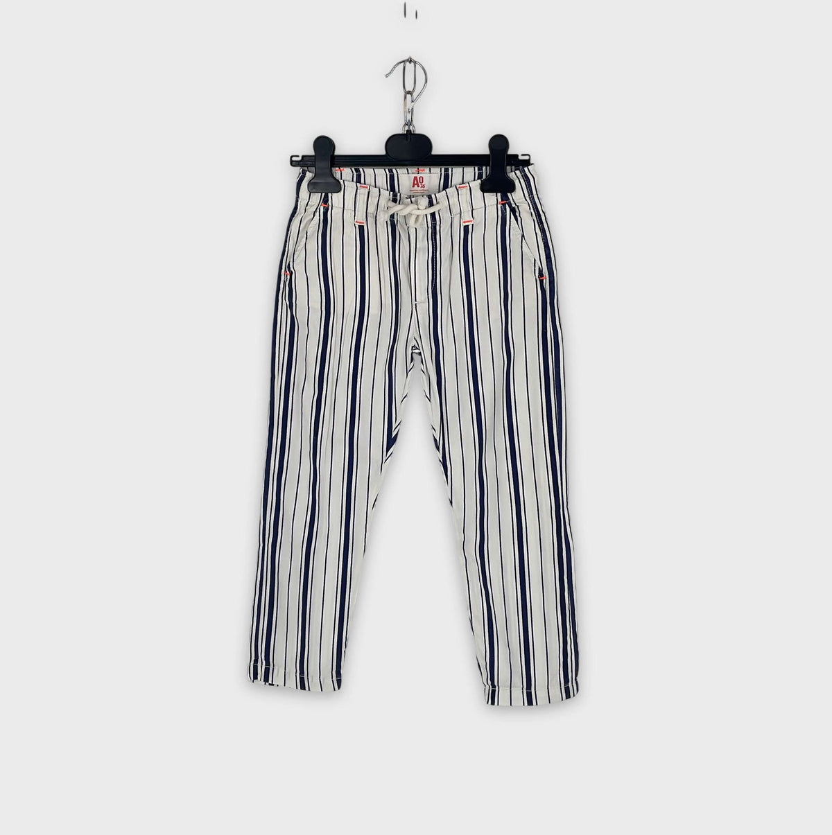 0-Pantalon American Outfitters 8 ans
