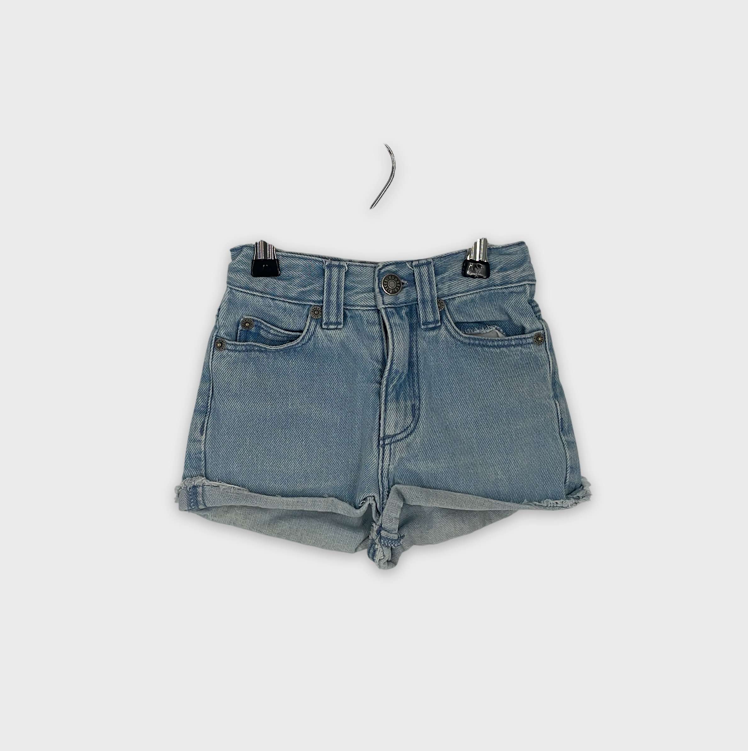 0-Short Hundred Pieces 4 ans