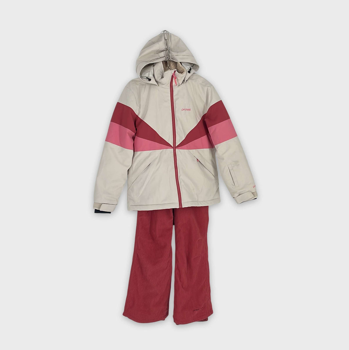 0-Veste/combinaison de ski  Brotes 10 ans