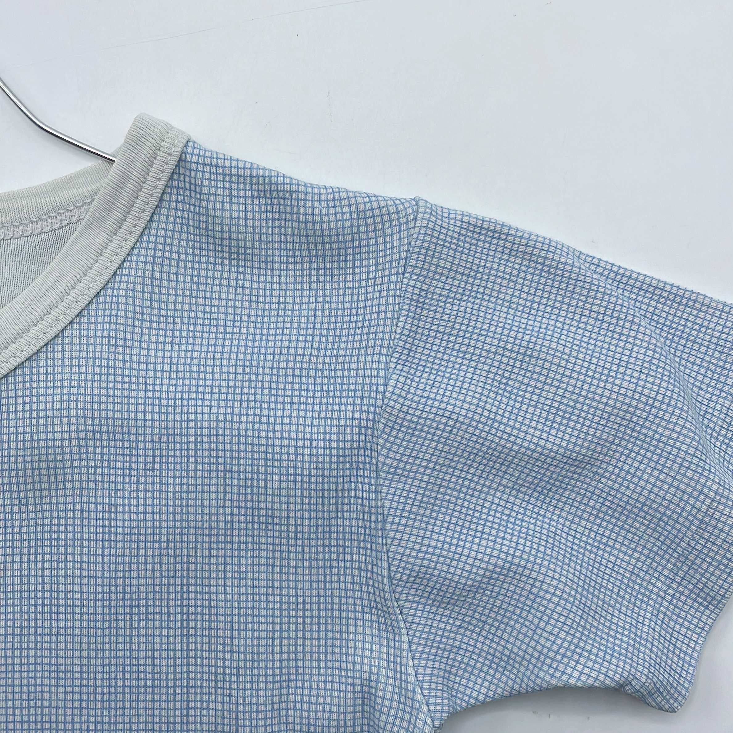 2-T-shirt manches courtes Petit Bateau 6 ans