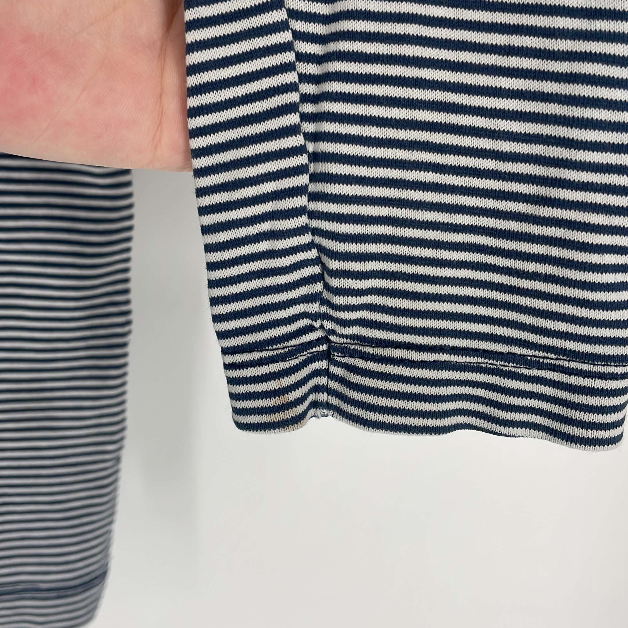 2-T-shirt manches longues Petit Bateau 6 ans