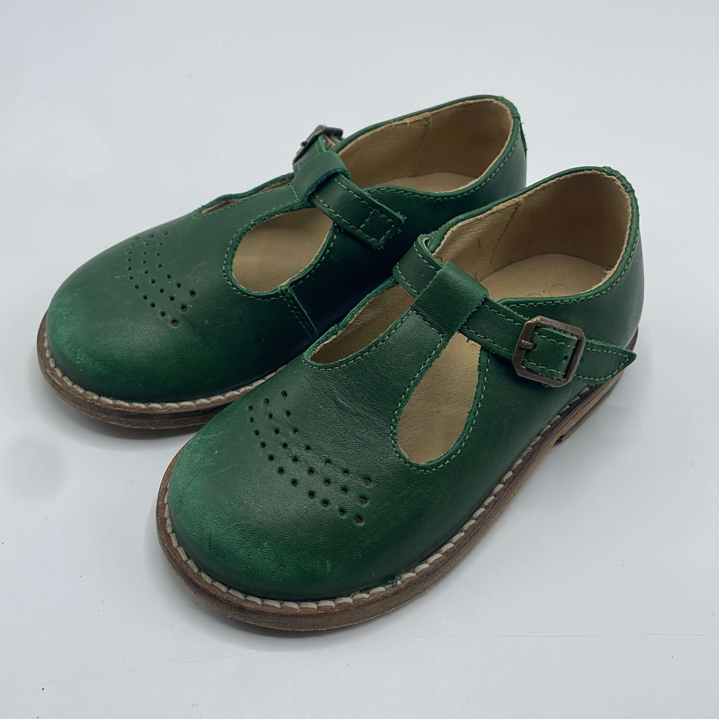 1-Chaussures Young soles Taille 25