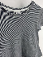 1-T-shirt manches courtes Petit Bateau 5 ans