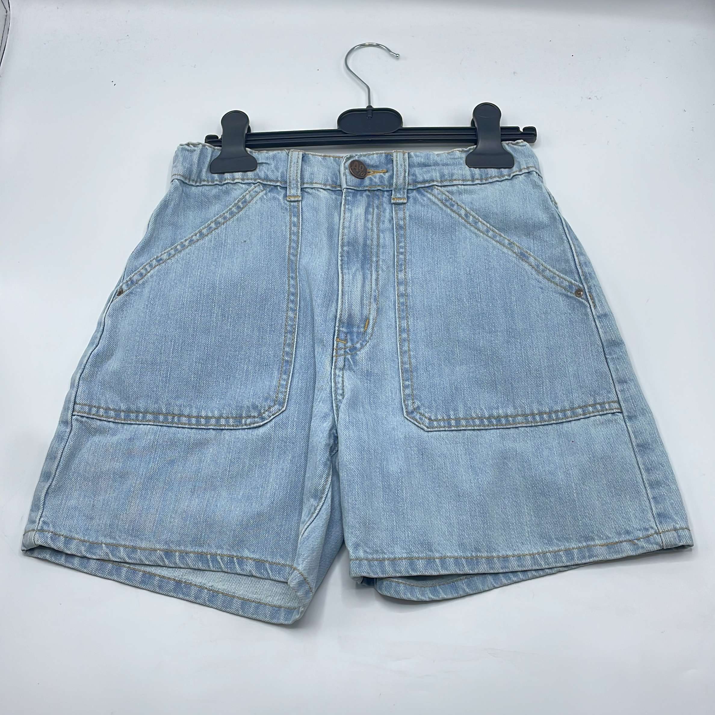 0-Short American Outfitters 14 ans