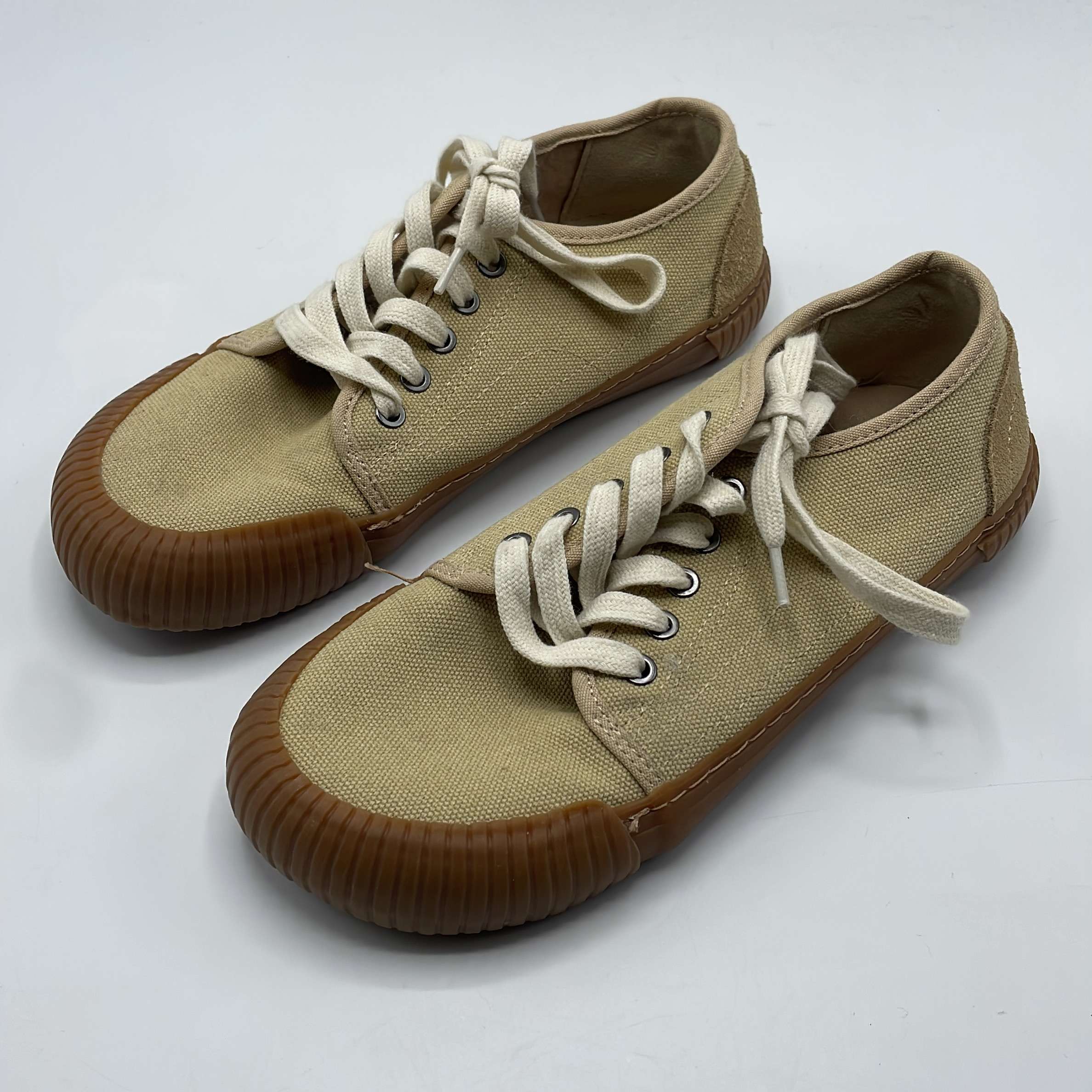 1-Chaussures Zara Kids Taille 37