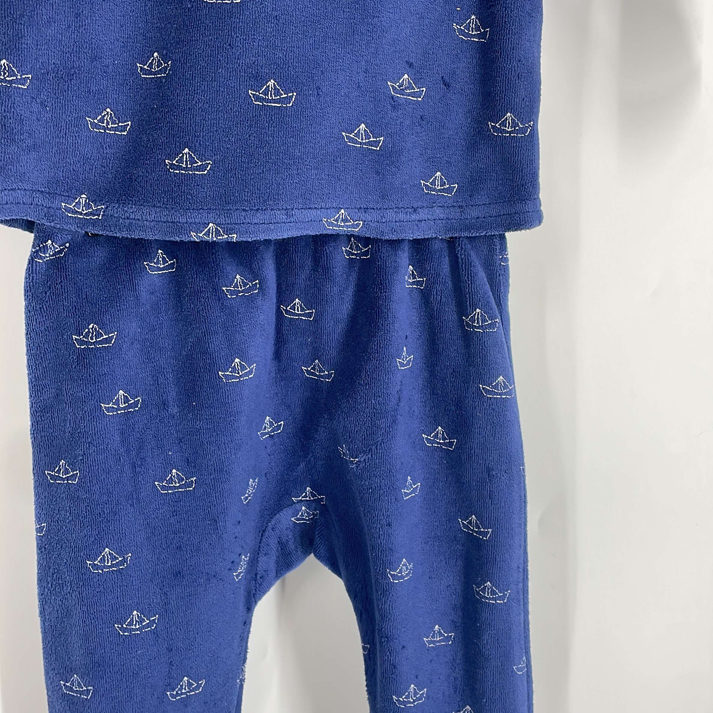 1-Pyjama long Marque Inconnue 6 mois