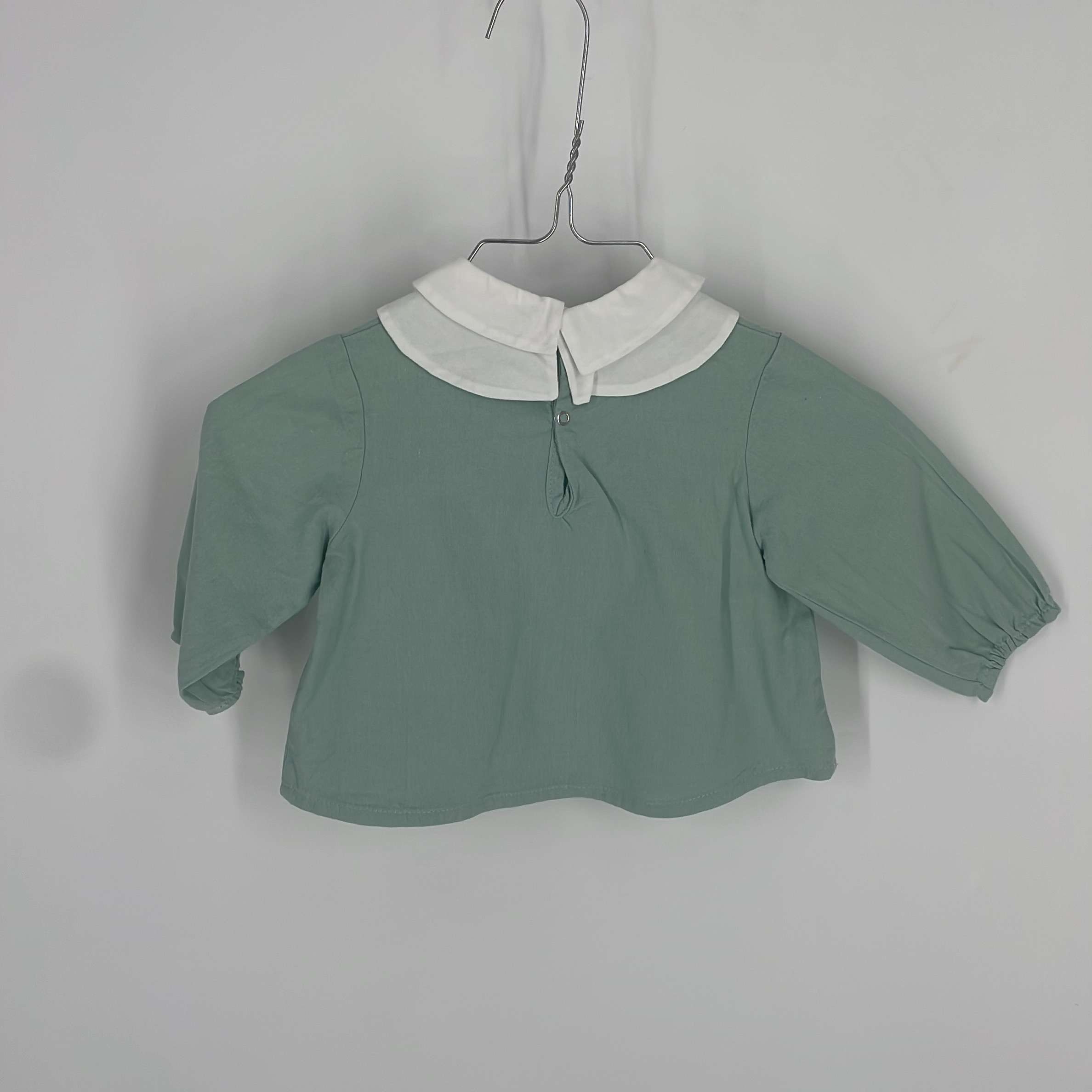 1-Chemise/blouse Marque Inconnue 6 ans