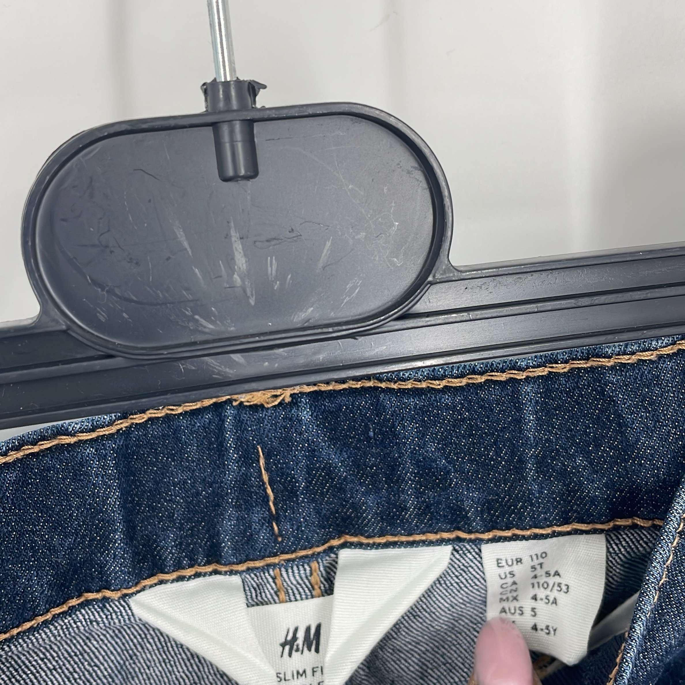 1-Jeans H&M 4-5 Ans
