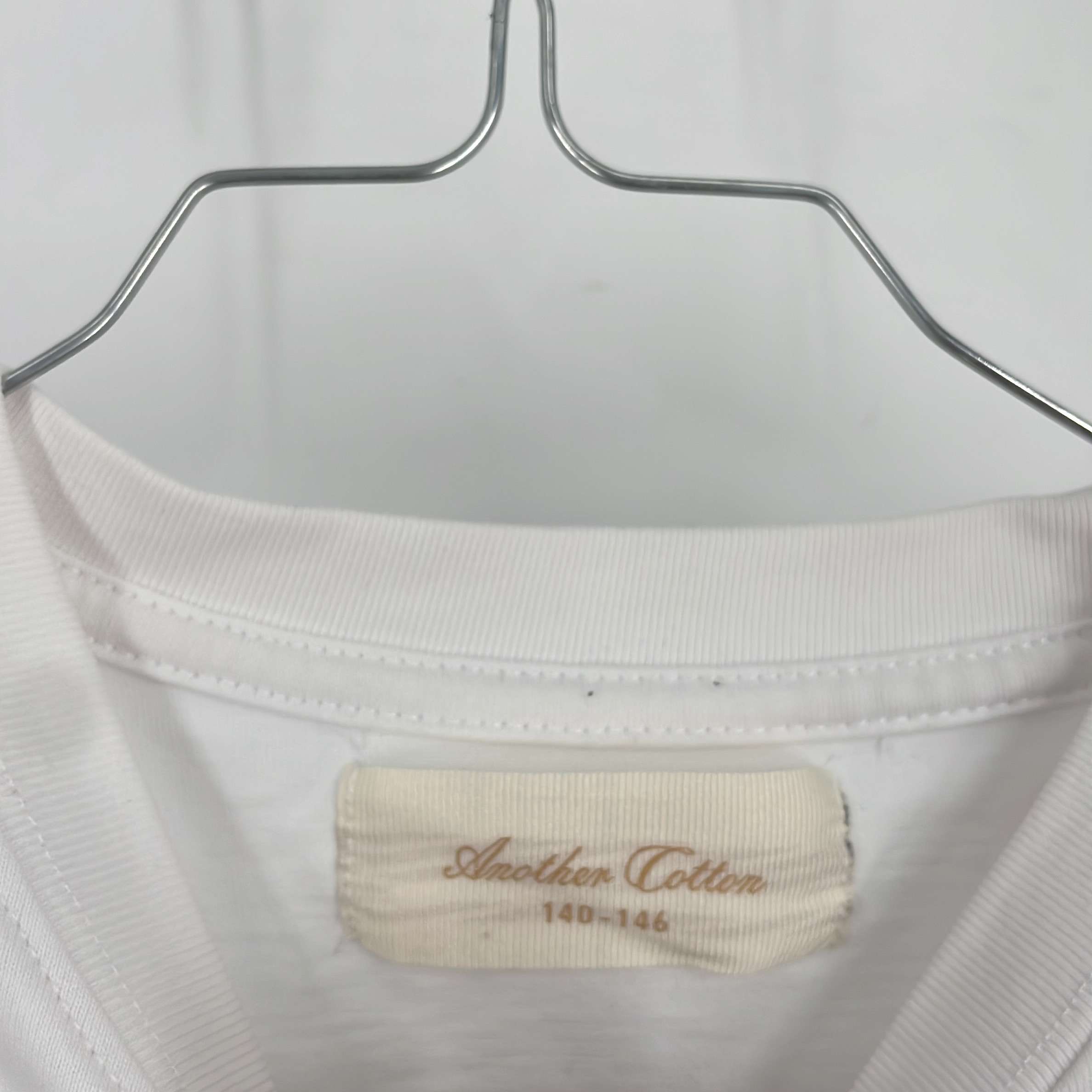 1-T-shirt manches courtes Marque Inconnue 10-11 Ans