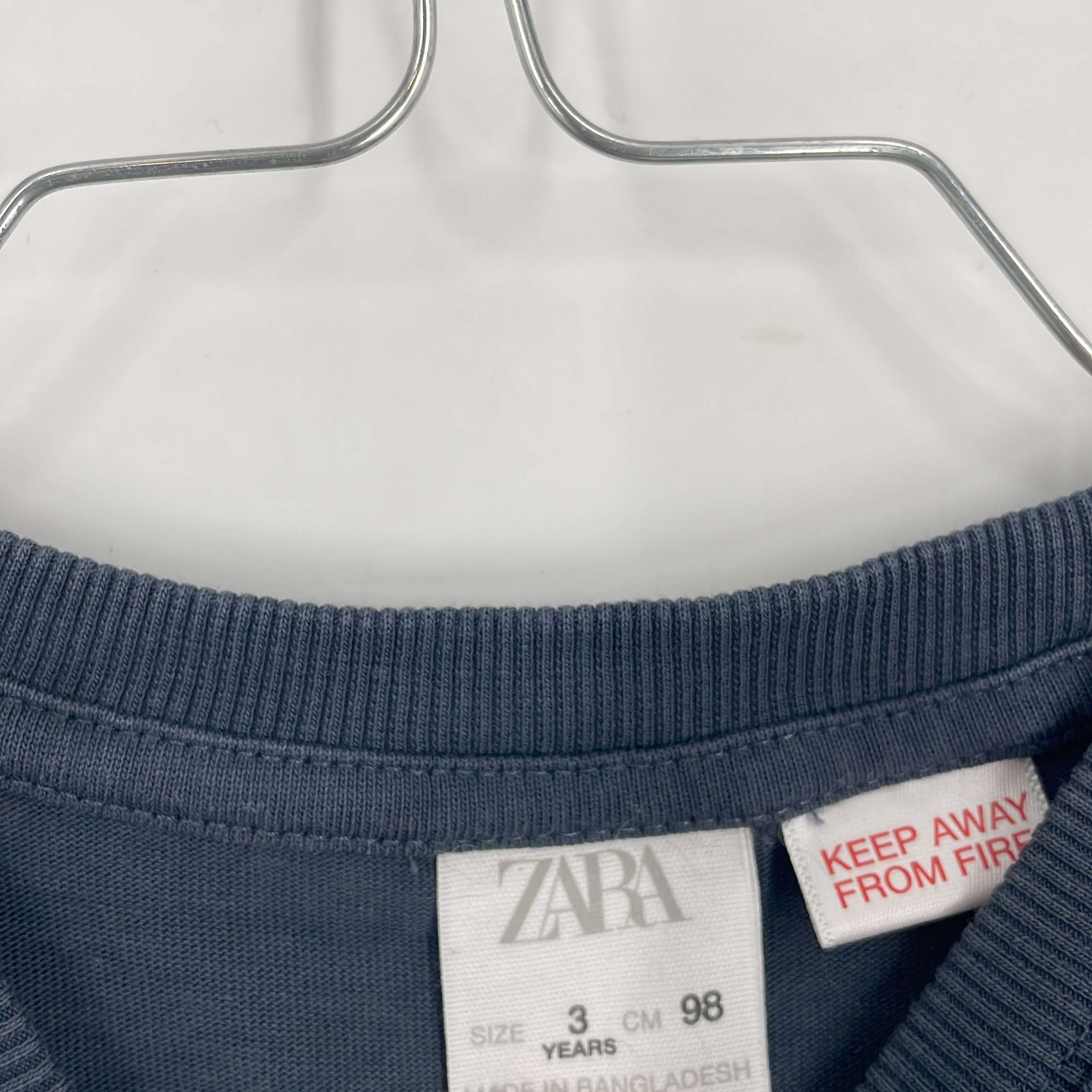 1-T-shirt manches longues Zara Kids 3 ans