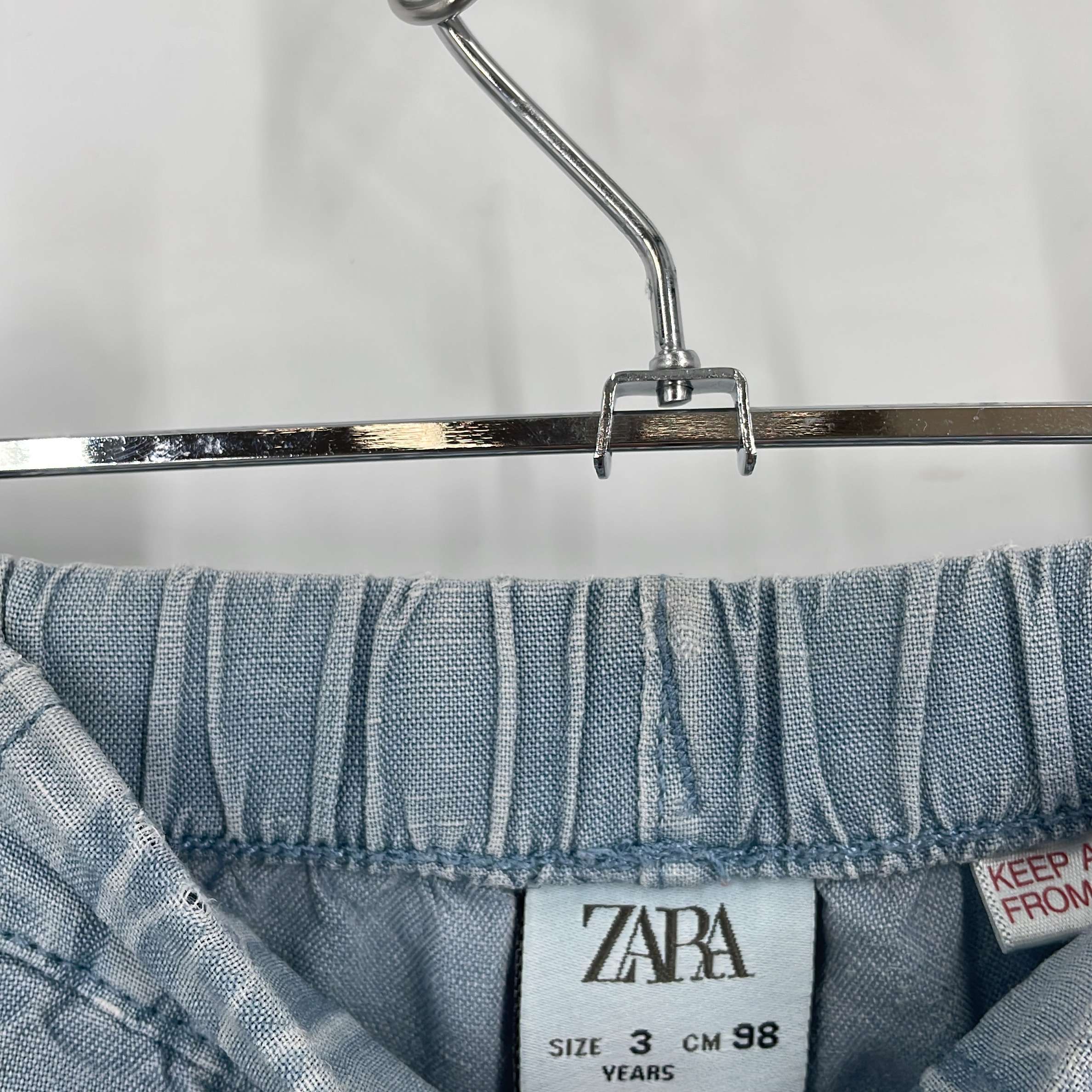 1-Jeans Zara Kids 3 ans