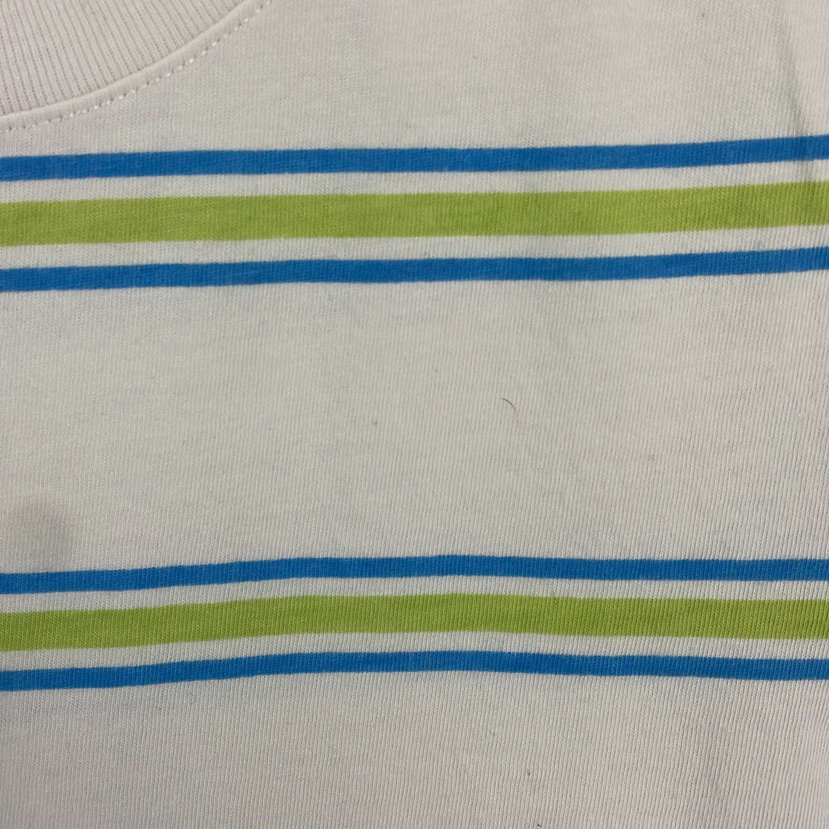 2-T-shirt manches courtes Marque Inconnue 6-7 Ans