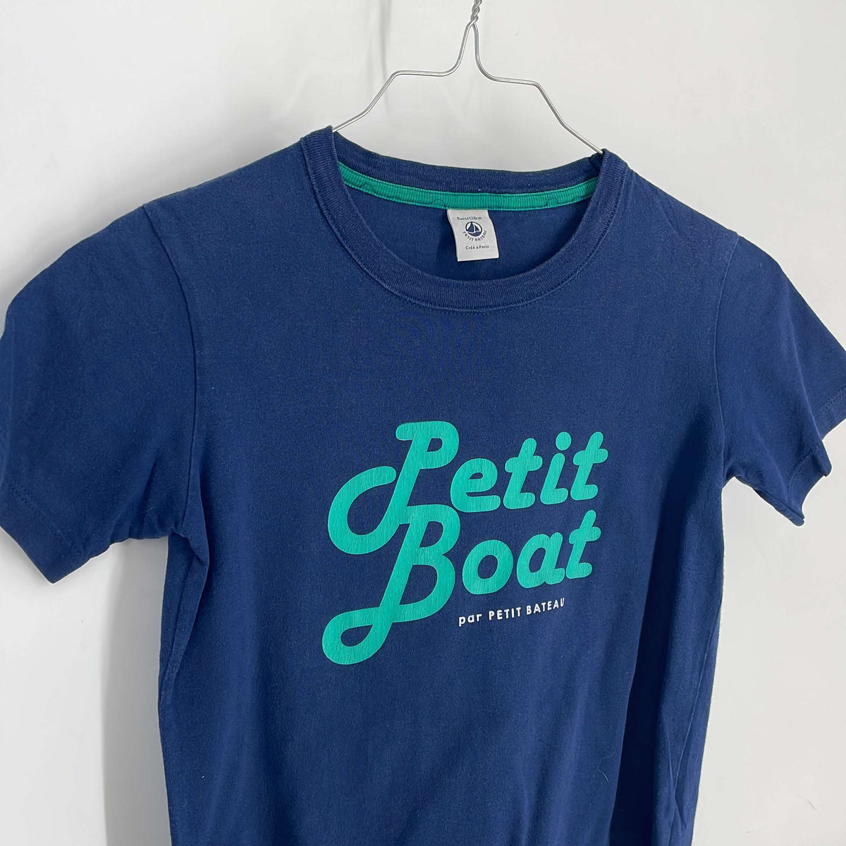 1-T-shirt manches courtes Petit Bateau 8 ans