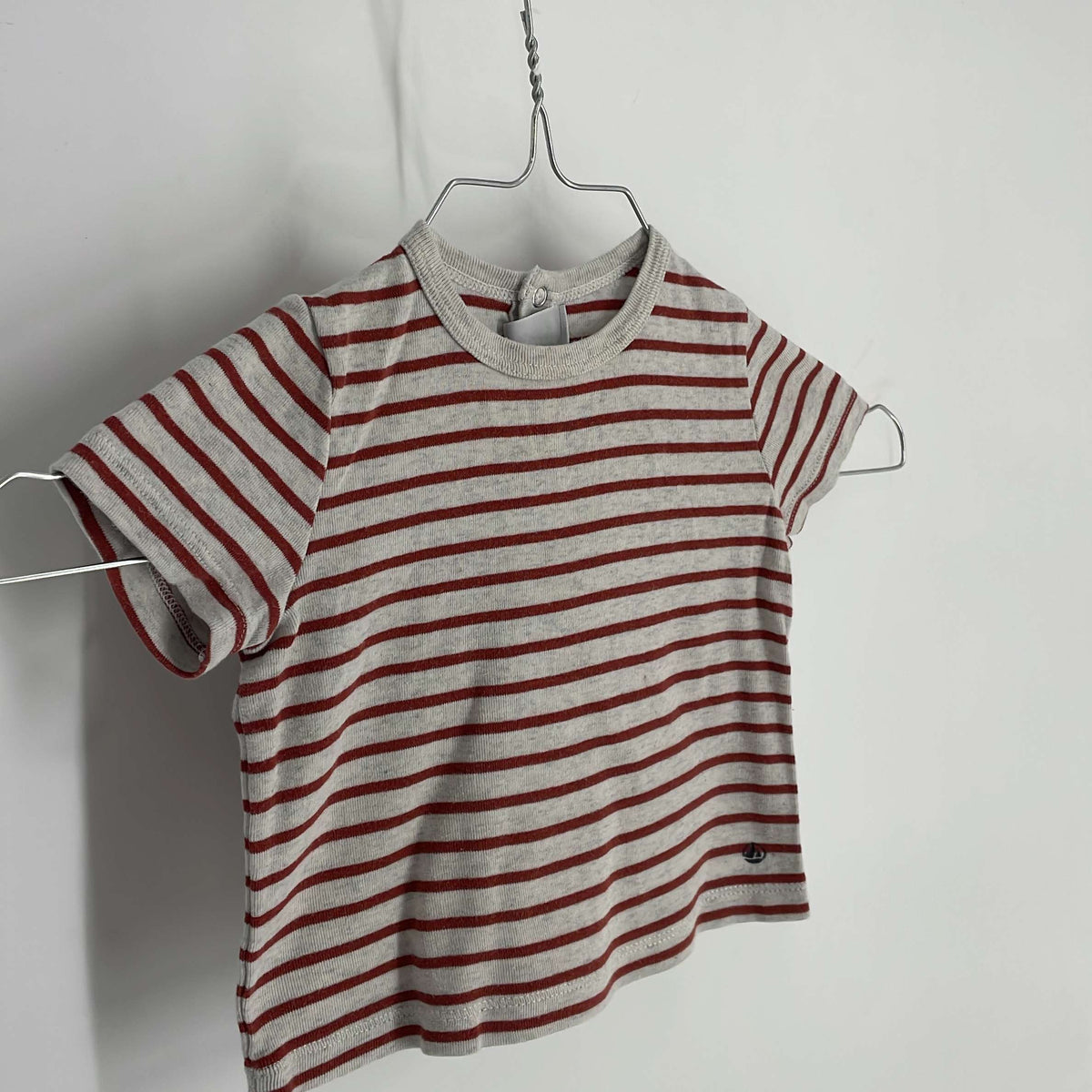 1-T-shirt manches courtes Petit Bateau 12 mois