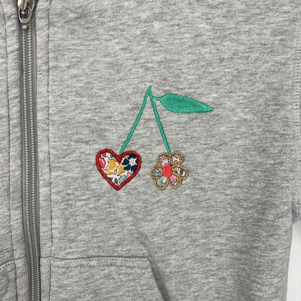 1-Sweat Bonpoint 6 ans