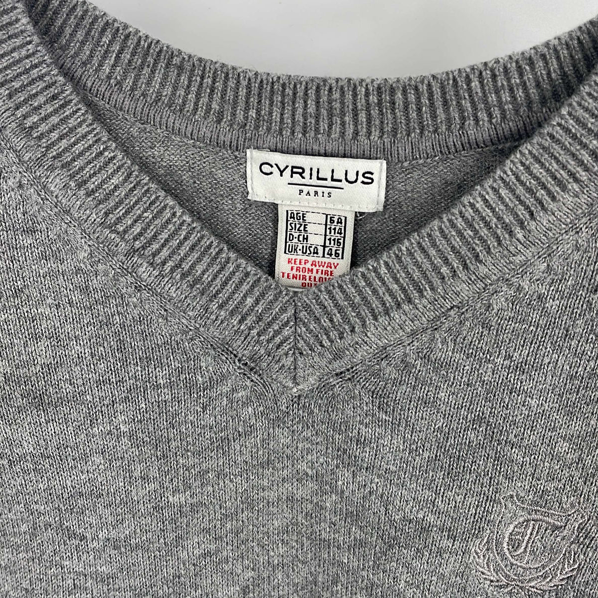 2-Pull Cyrillus 6 ans