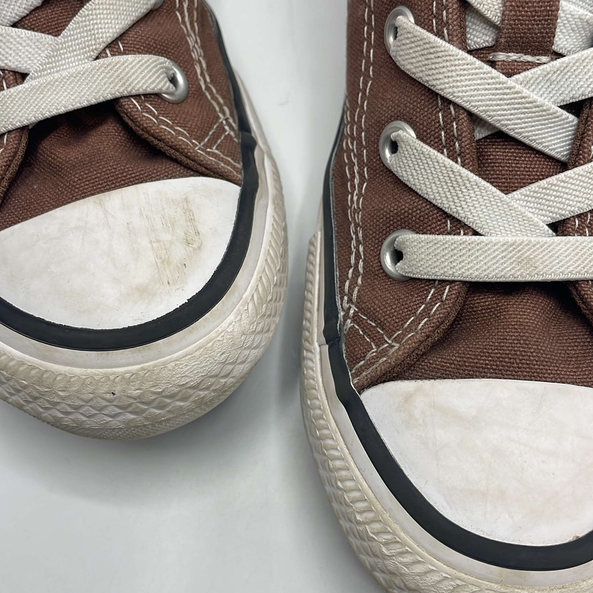 2-Chaussures Converse Taille 33