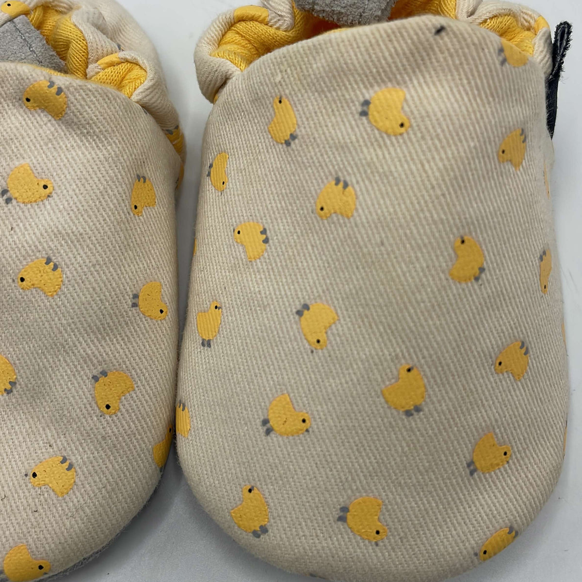 2-Chaussures Marque Inconnue