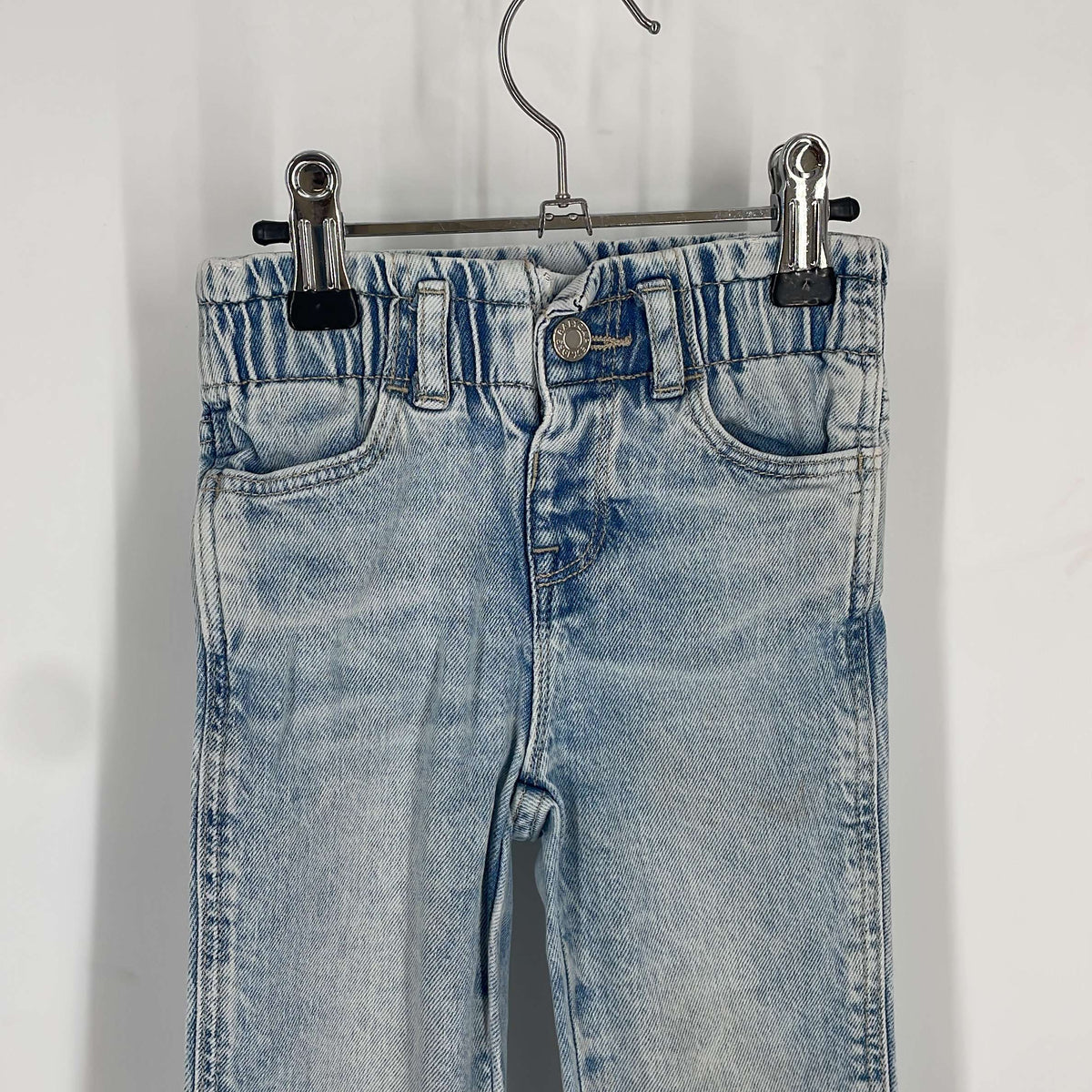 1-Jeans Gap 18-24 Mois