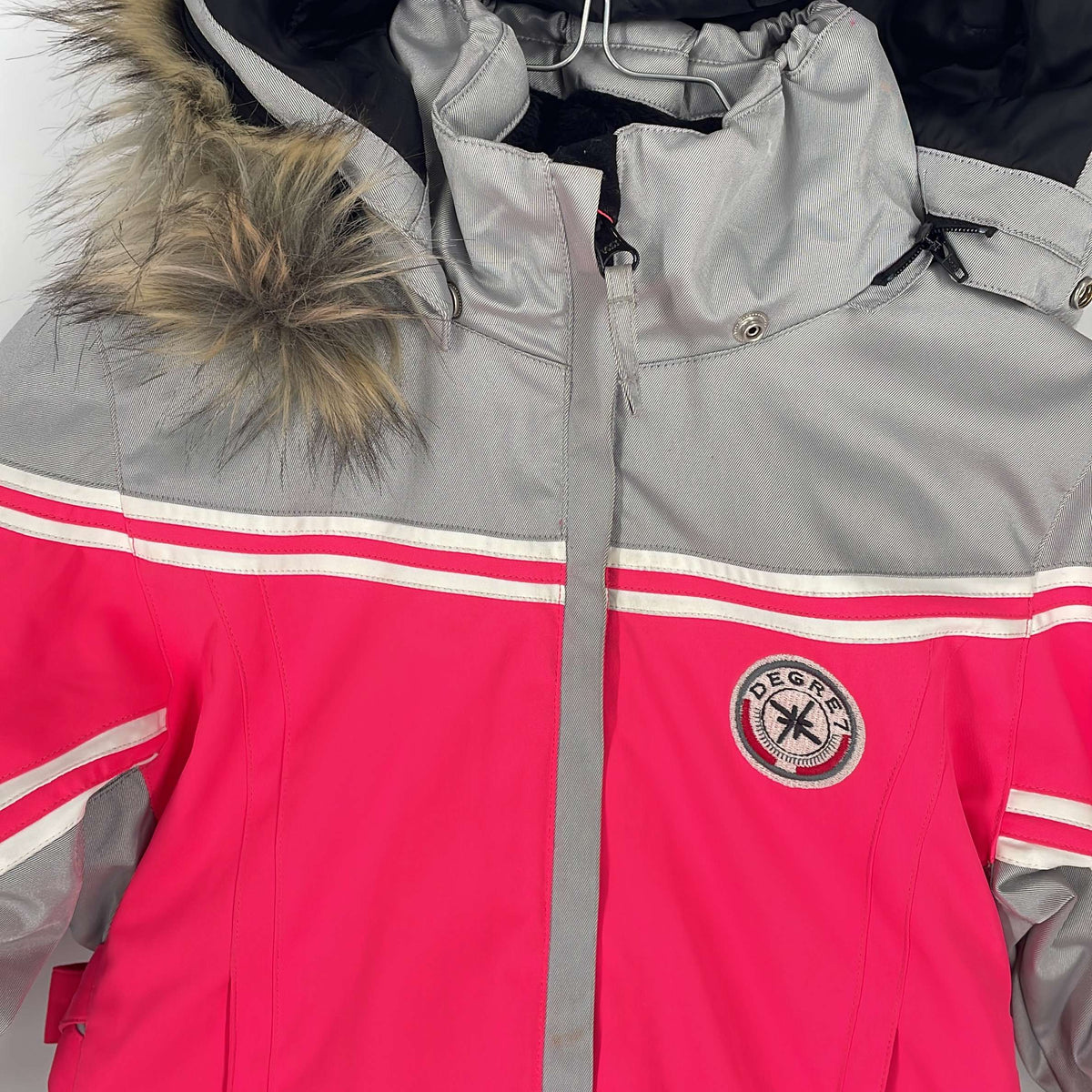 1-Veste/combinaison de ski  Marque Inconnue 4 ans