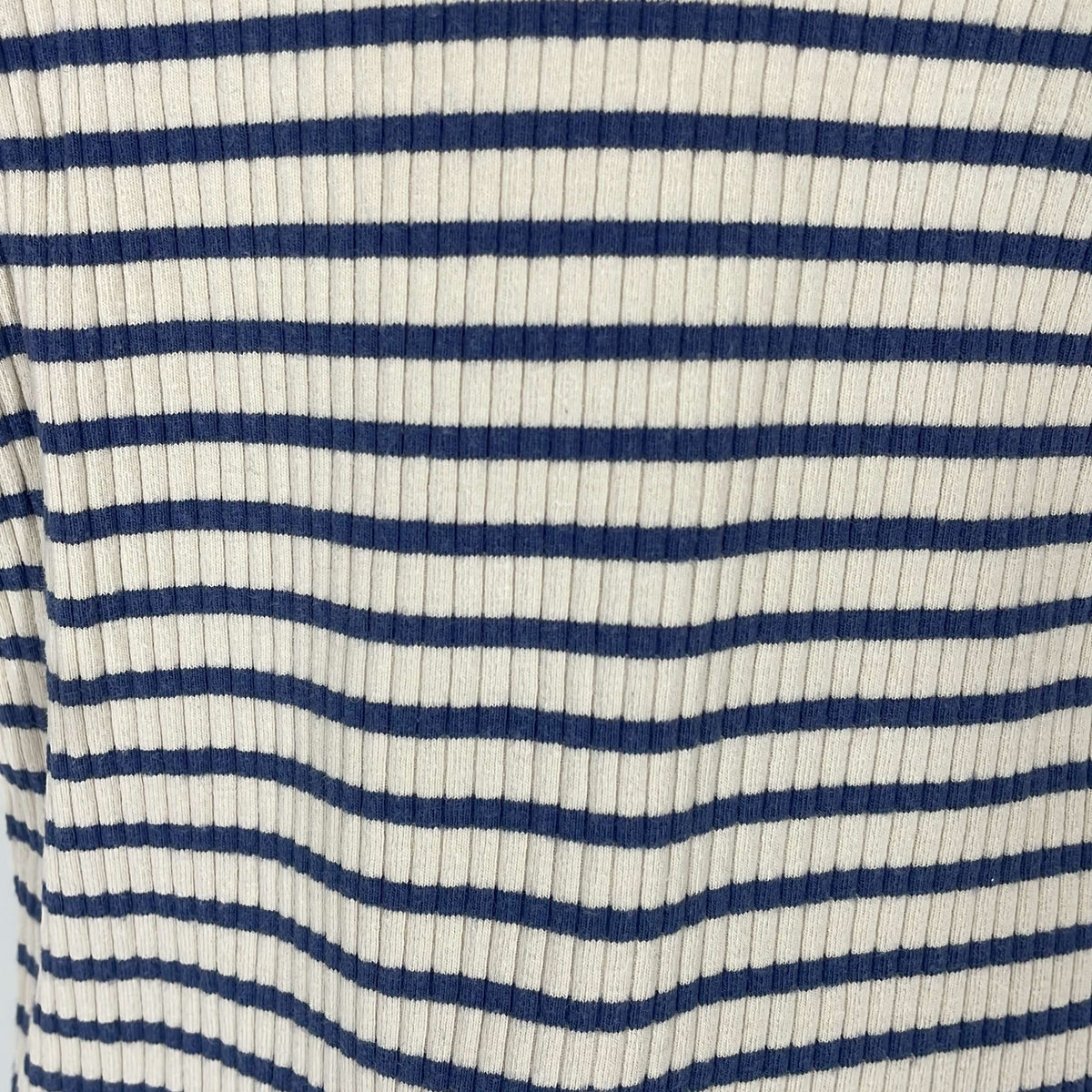 2-T-shirt manches longues Hema 3 mois
