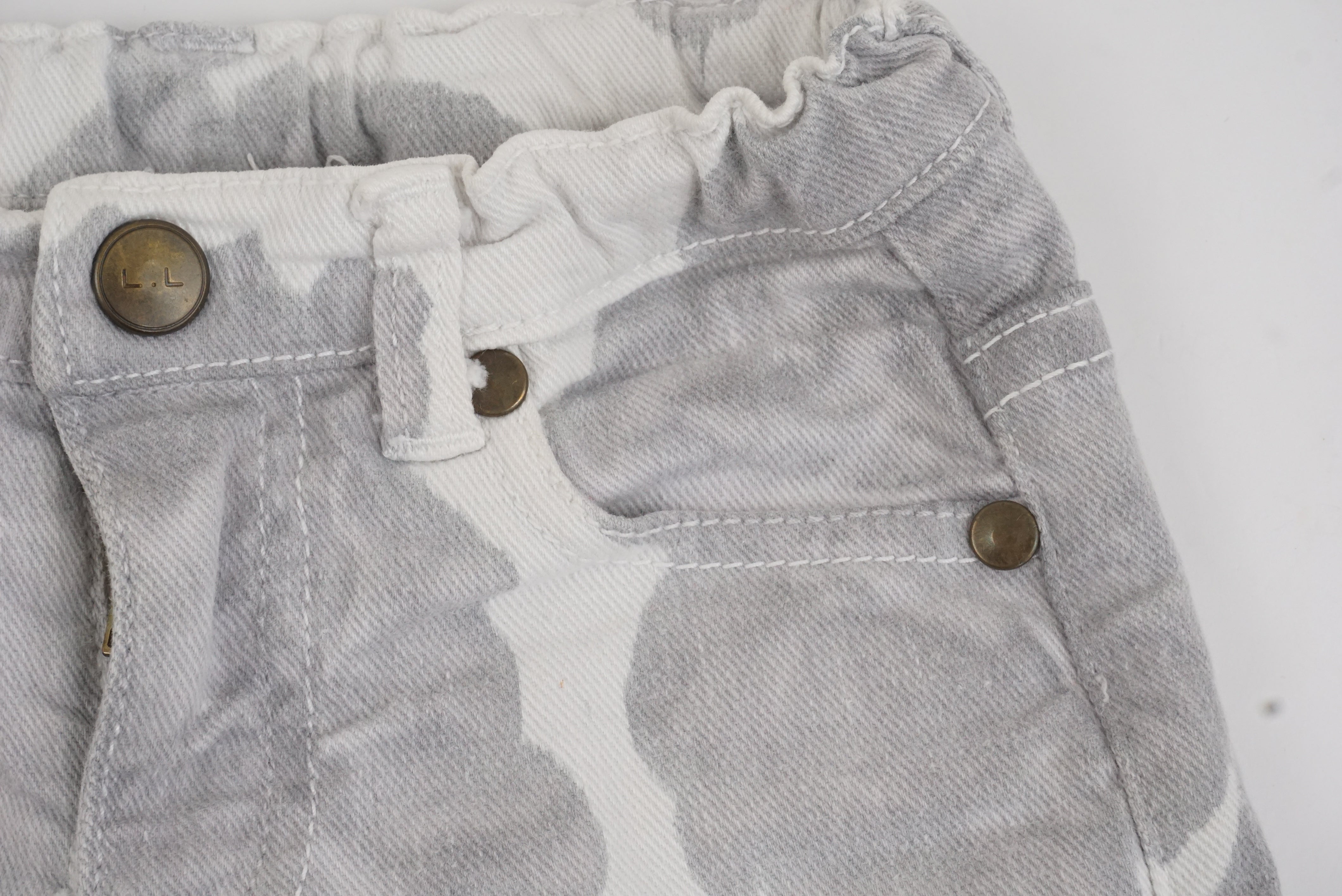 Short Gris - 4 ans