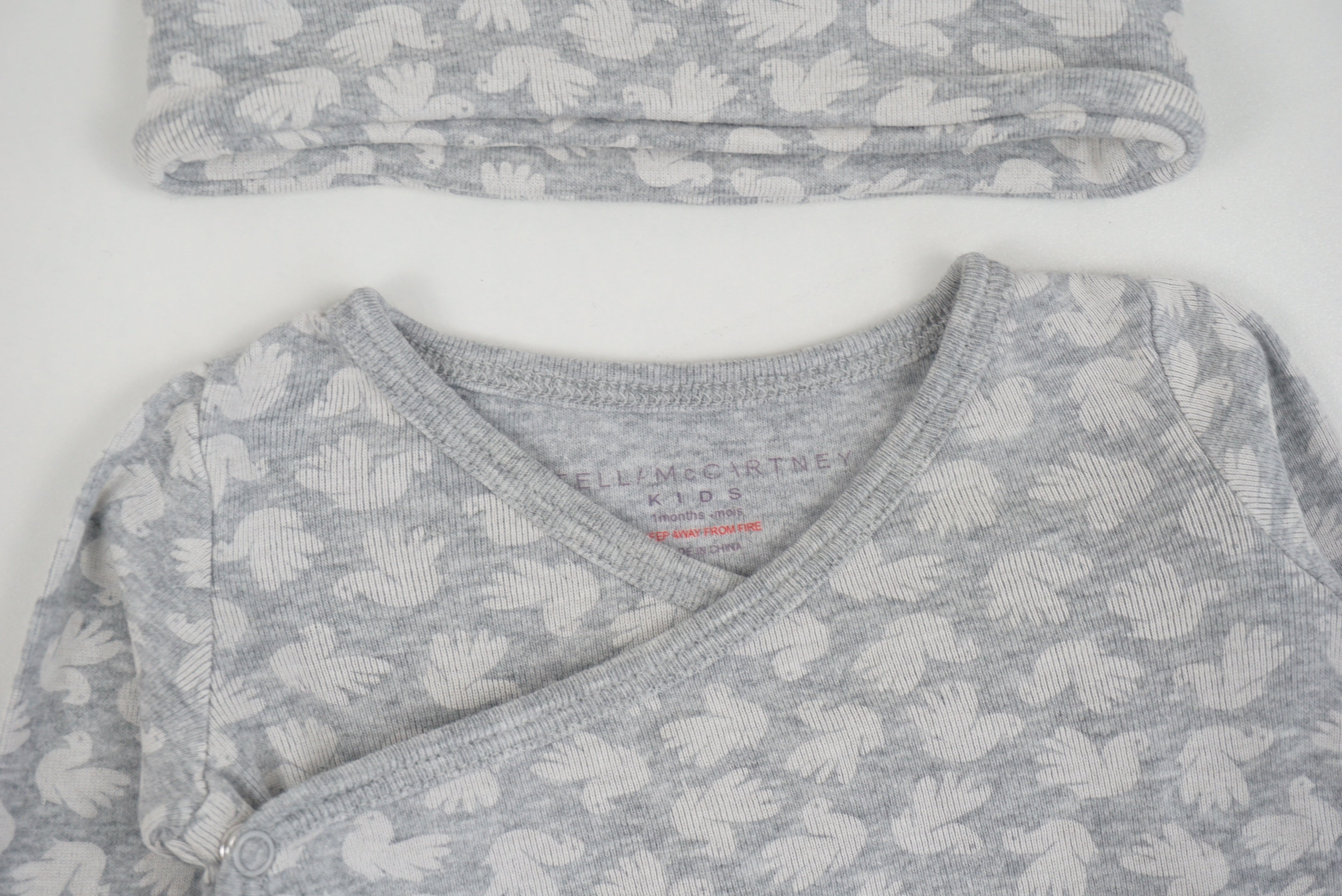 Ensemble Gris - 1 mois