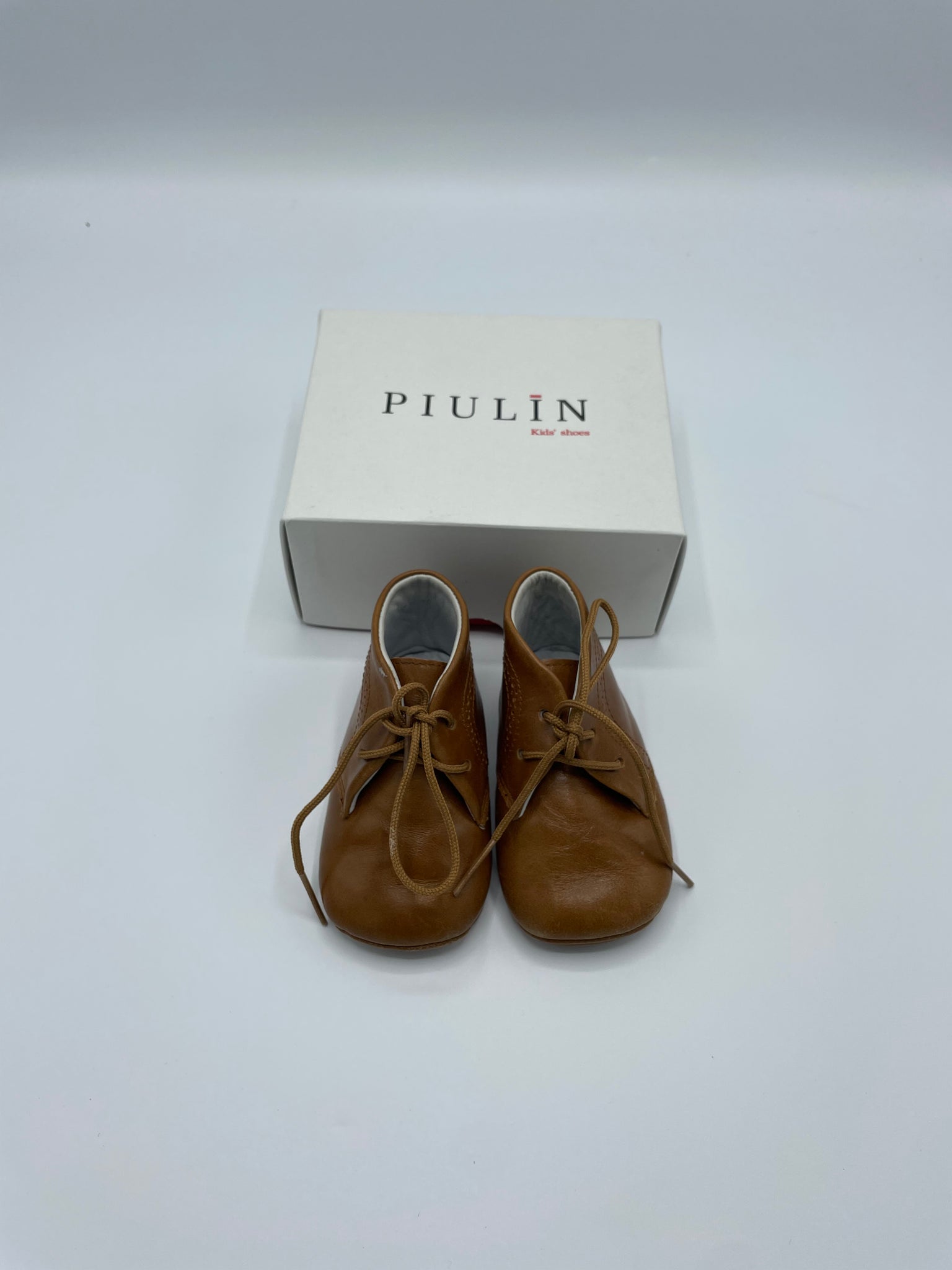 Chaussures Piulin Taille 18